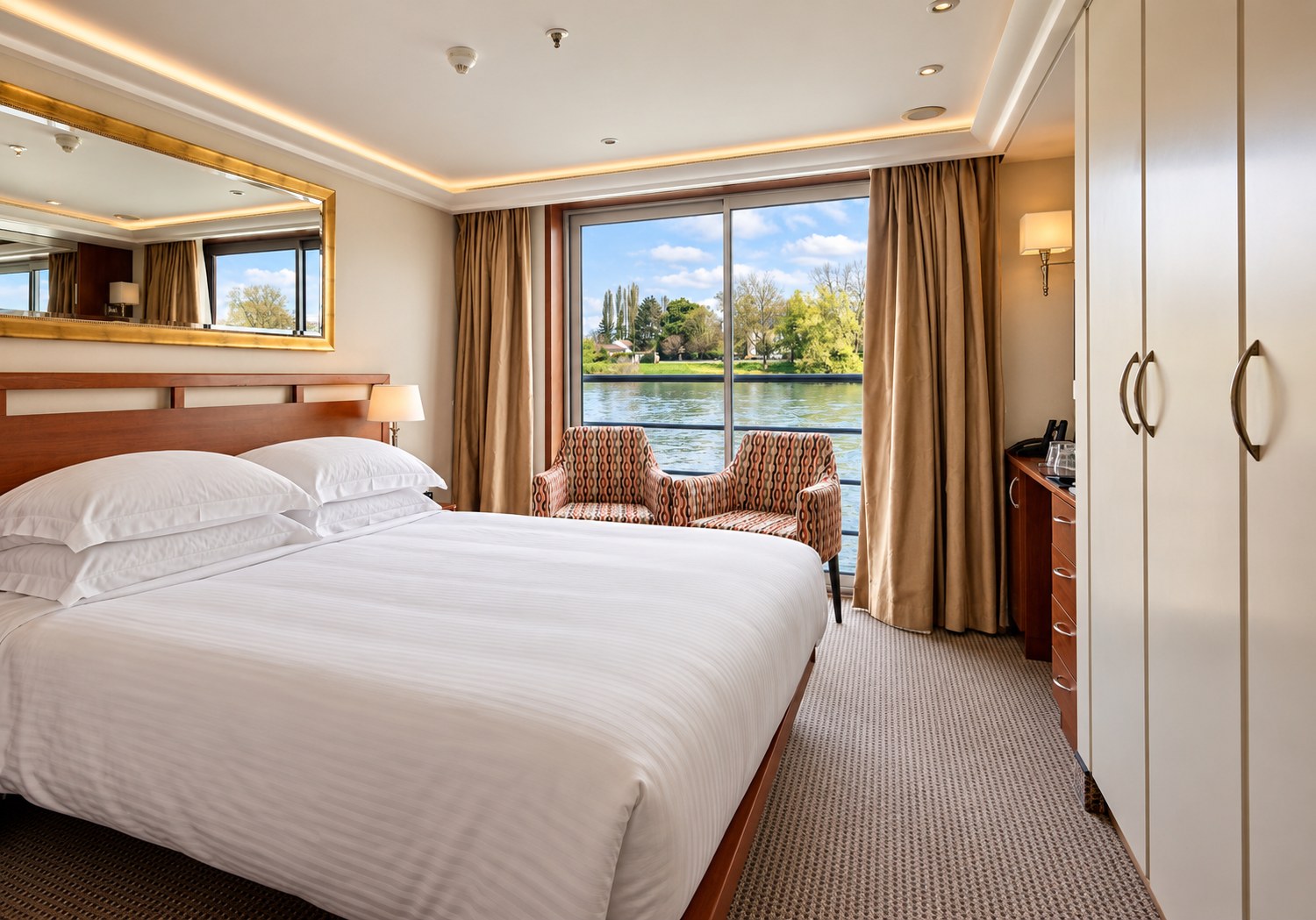 AmaCello Category B stateroom