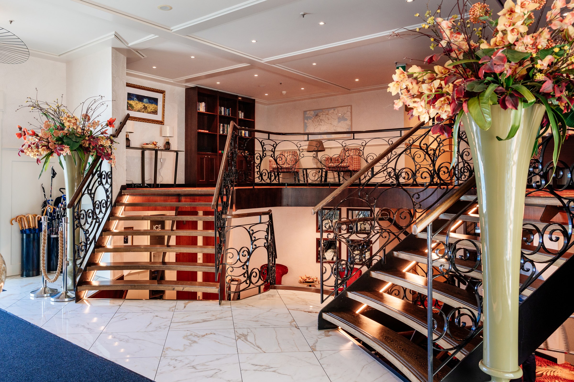 AmaCello lobby staircase
