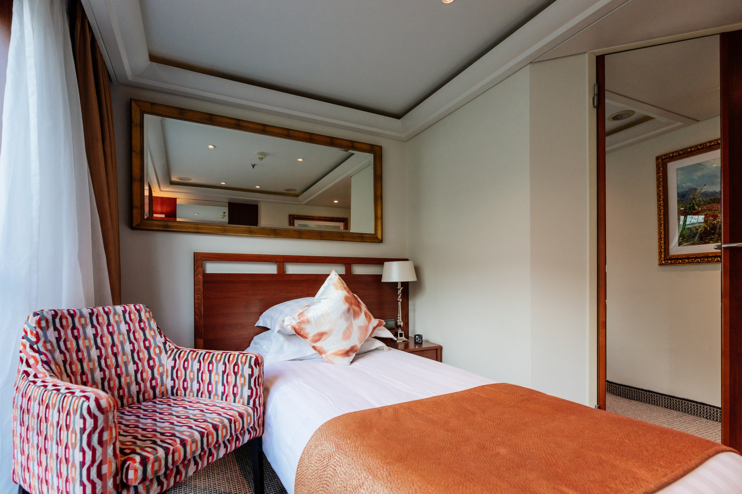 AmaCello single stateroom