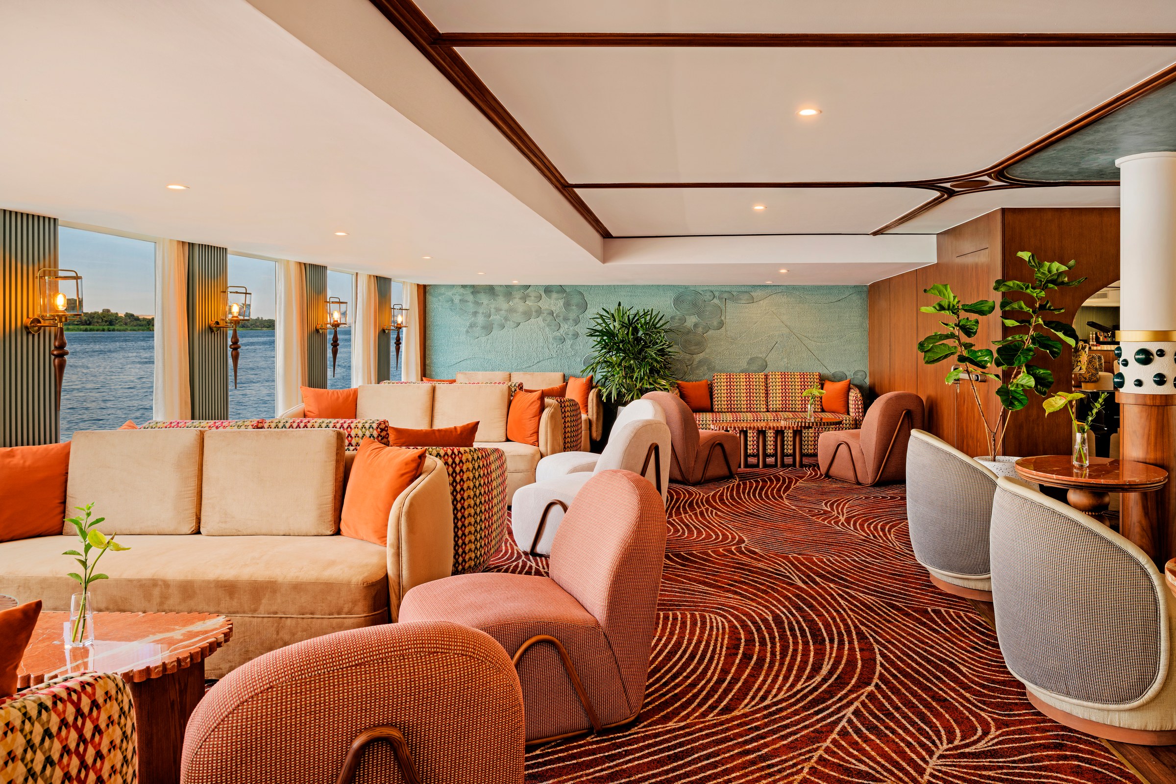 AmaLilia lounge seating