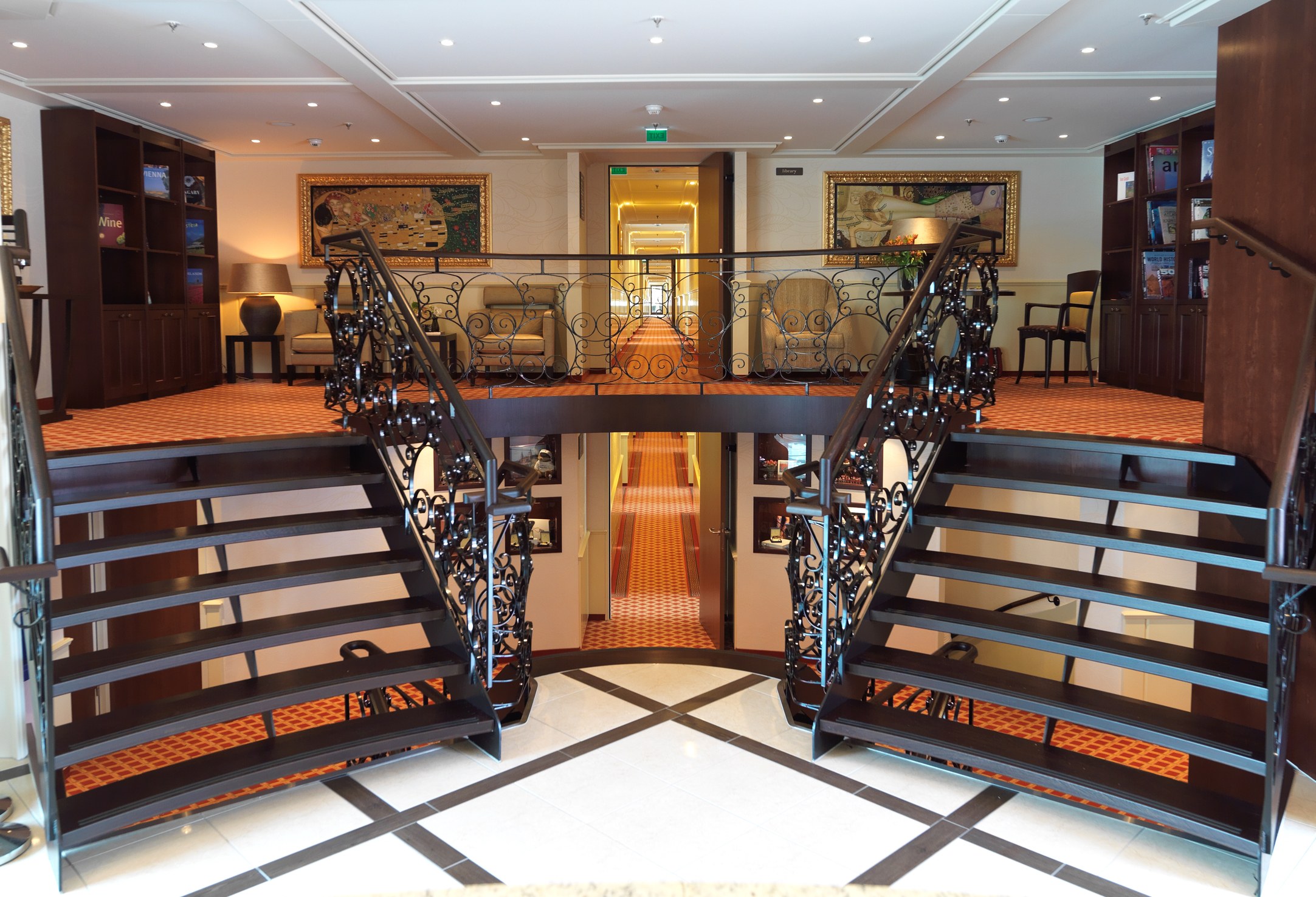 AmaLyra reception staircase