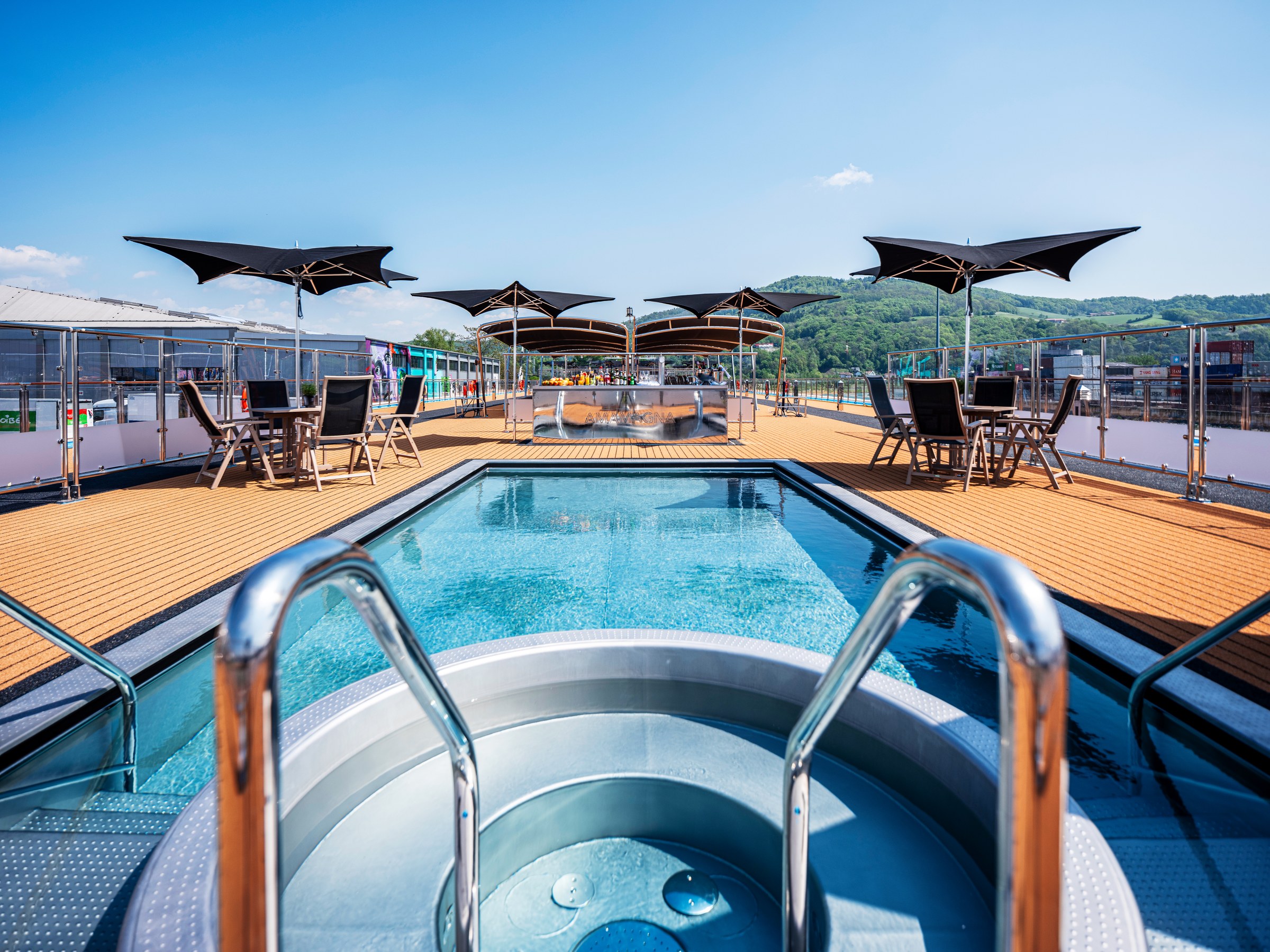 AmaMagna Sun Deck pool