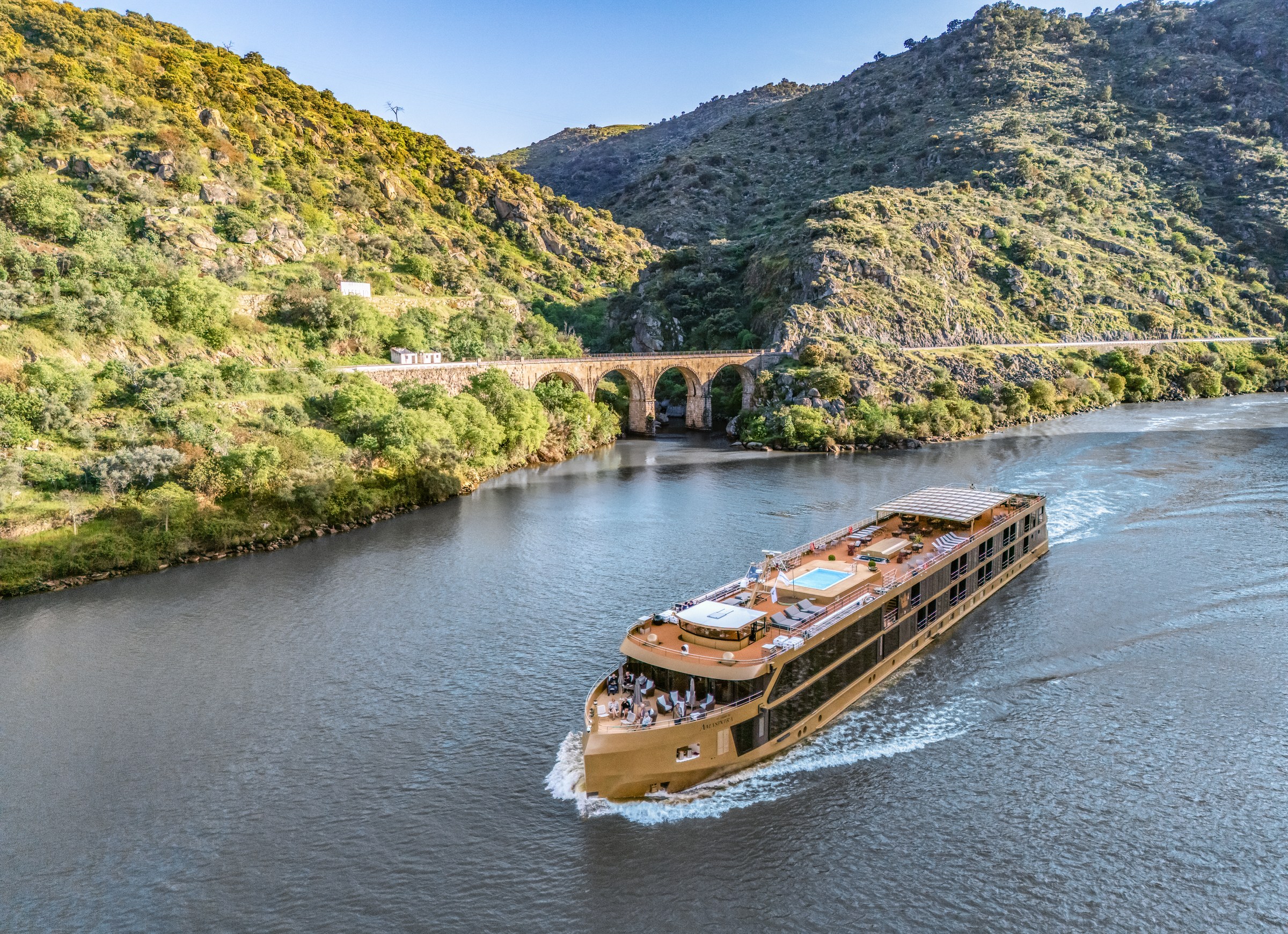 AmaSintra sailing the Douro