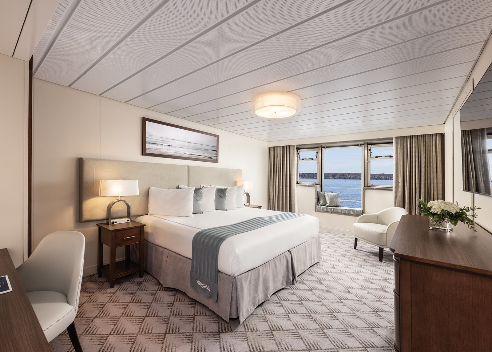 American Eagle stateroom