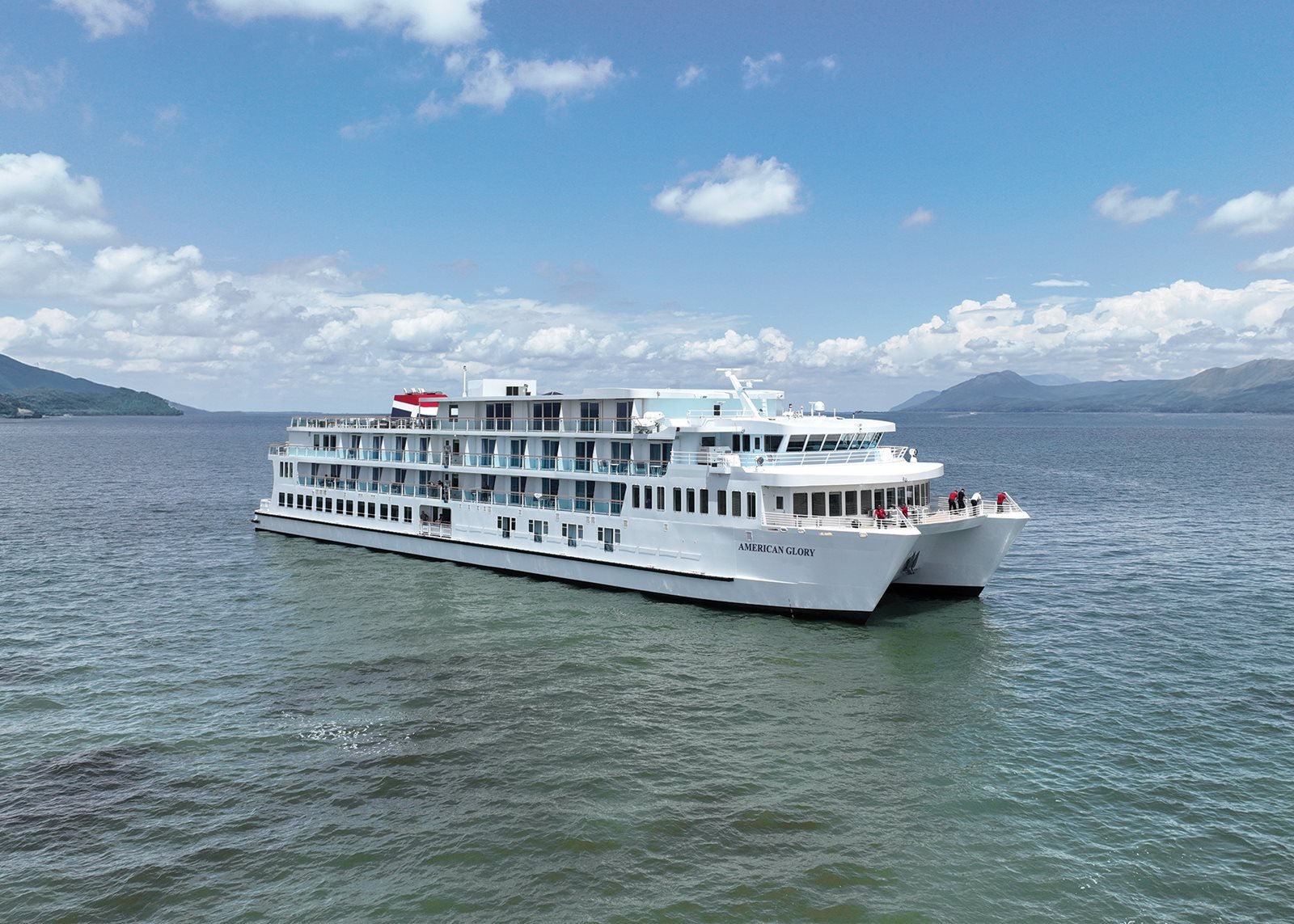 American Glory exterior