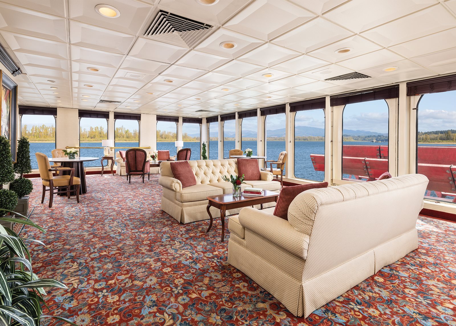 American West lounge