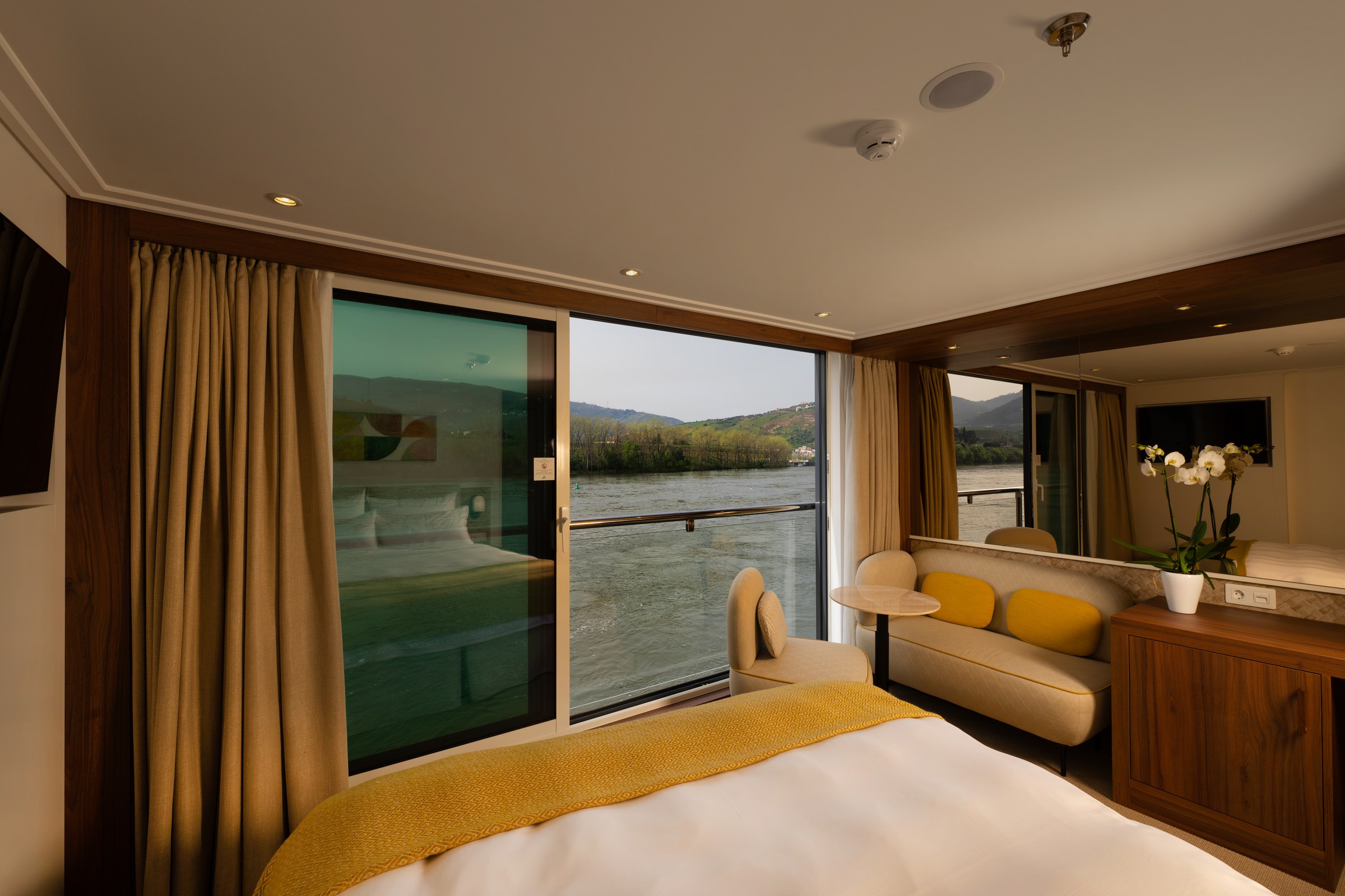 Avalon Alegria Panorama Suite