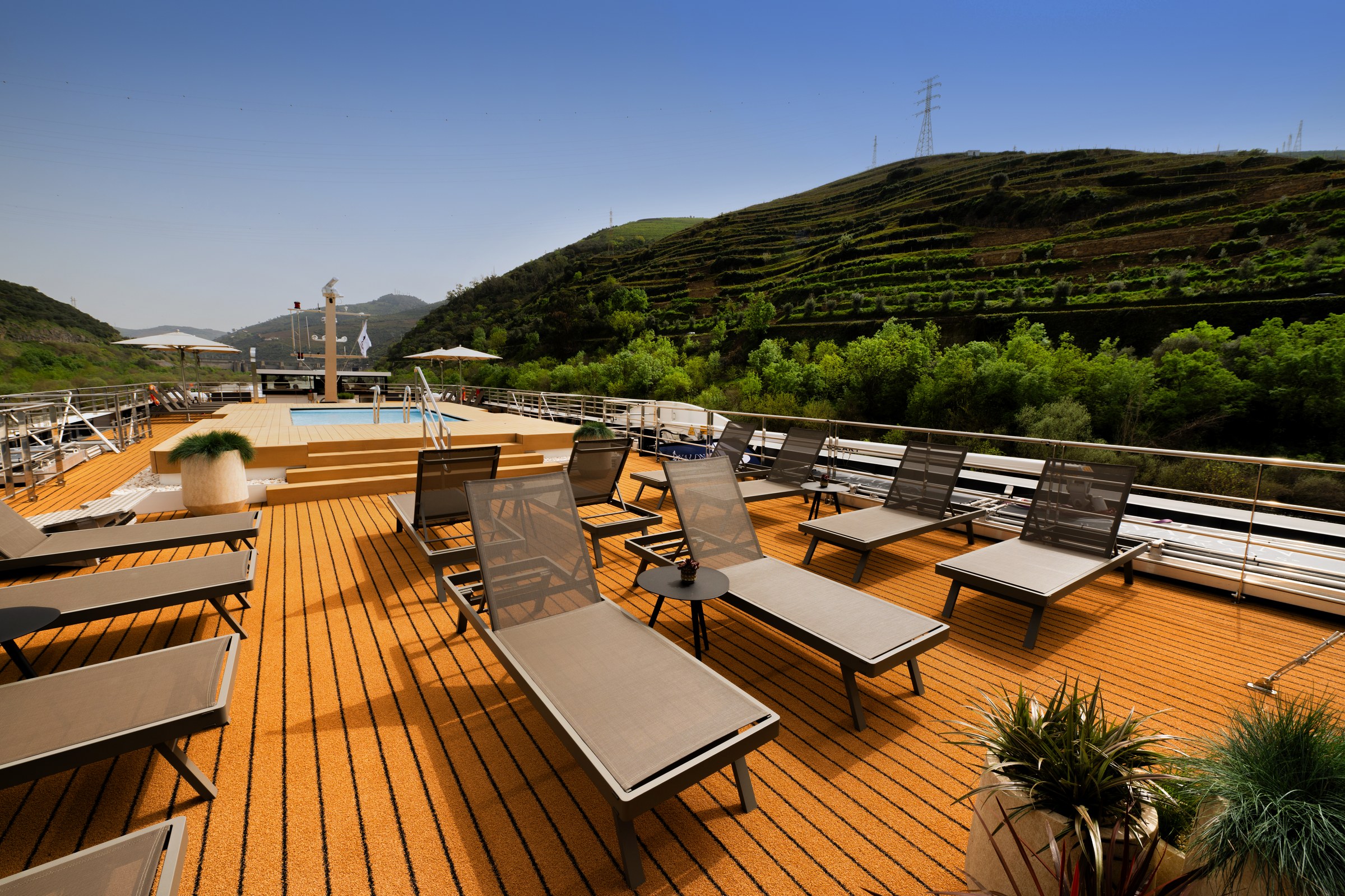 Avalon Alegria Sky Deck