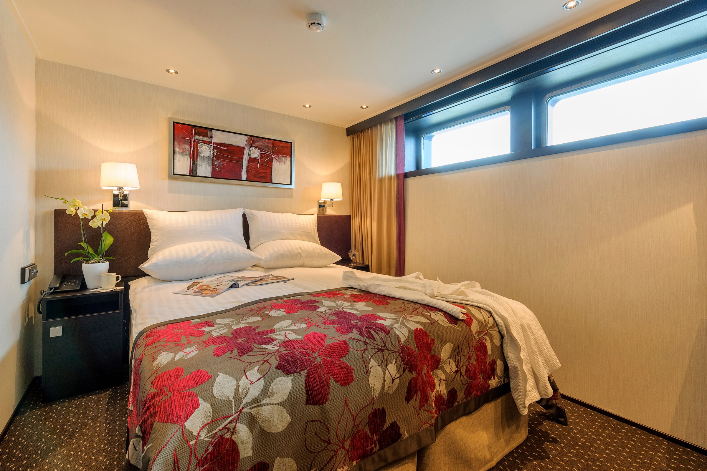 Avalon Artistry II Deluxe Stateroom