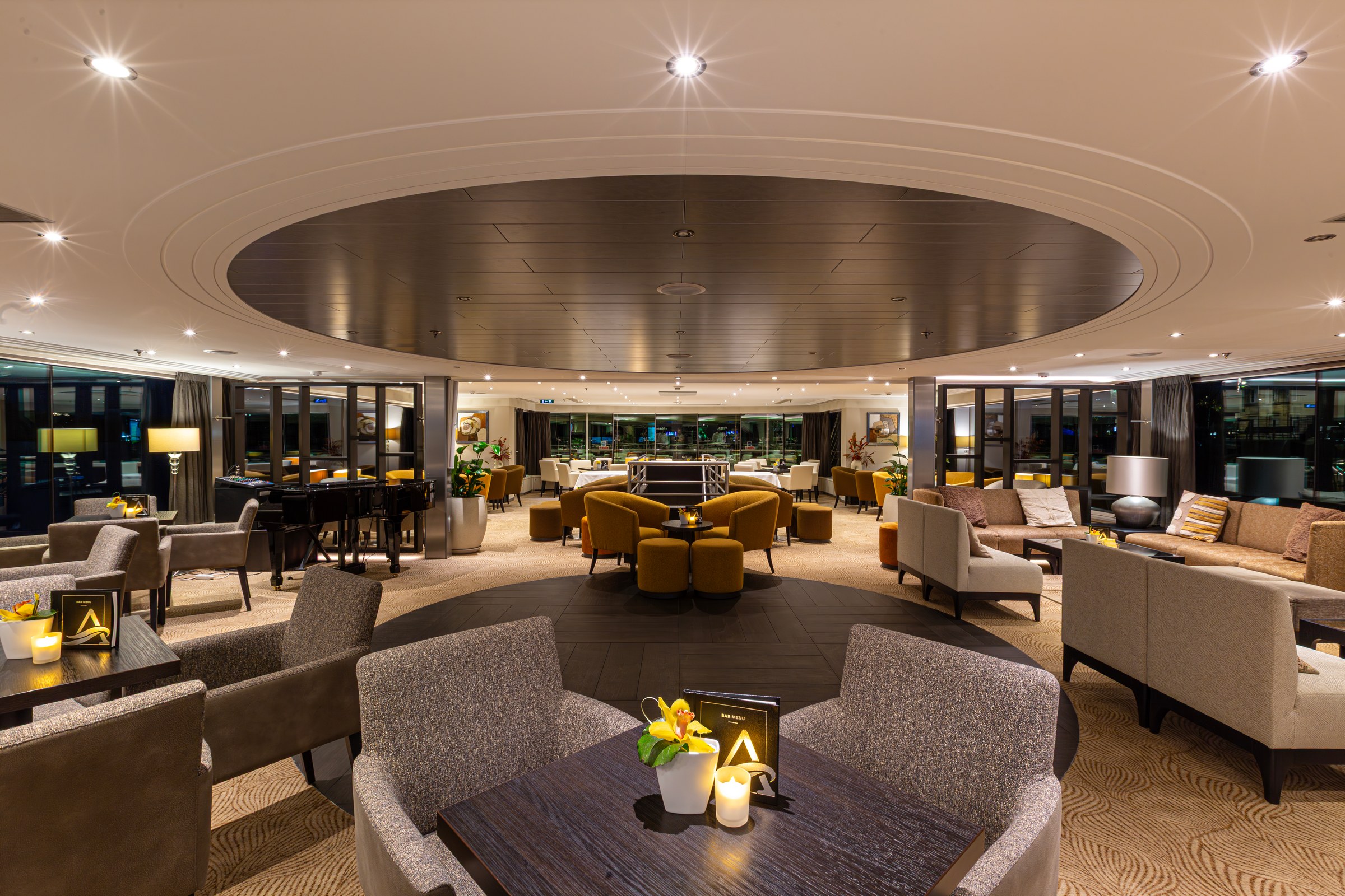 Avalon Artistry II Panorama Lounge