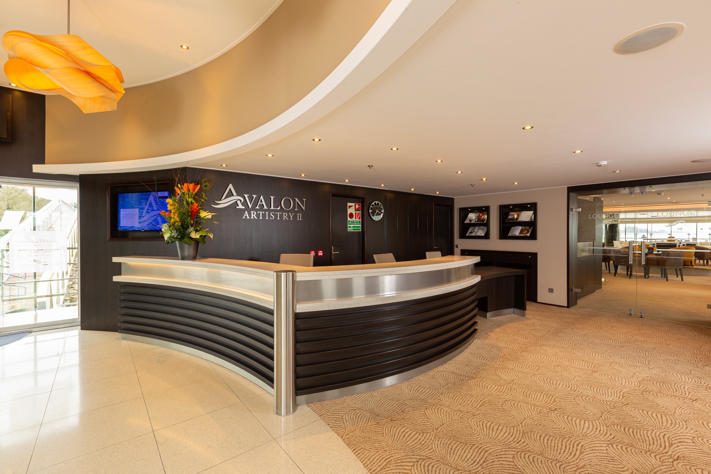Avalon Artistry II Lobby