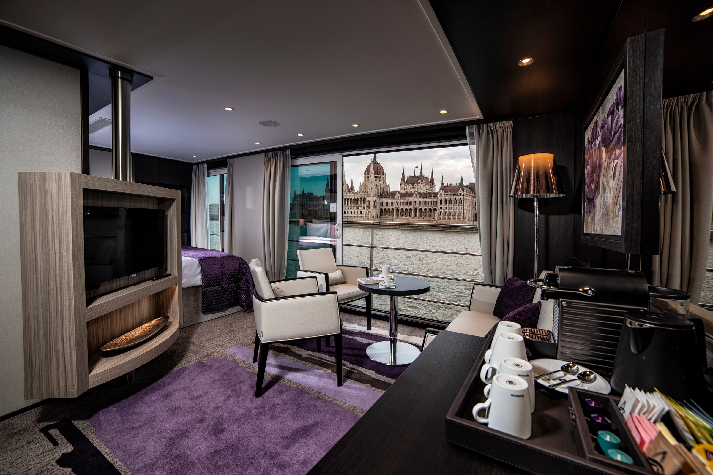 Avalon Envision Royal Suite