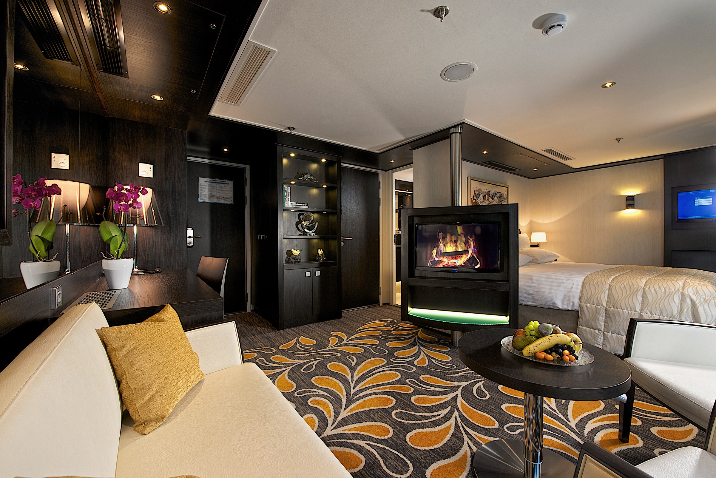 Avalon Expression Royal Suite