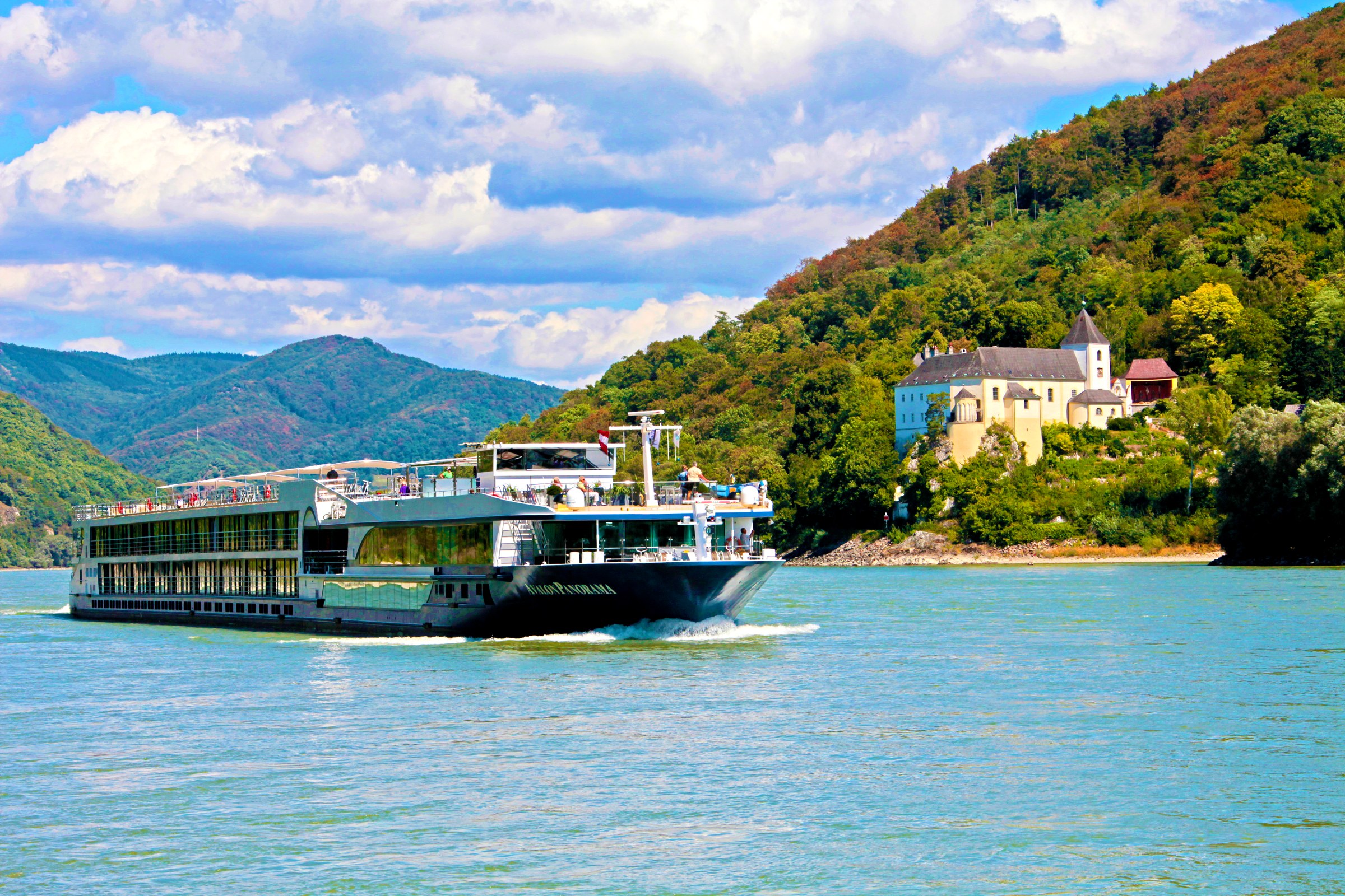 Avalon Panorama river cruise ship exterior