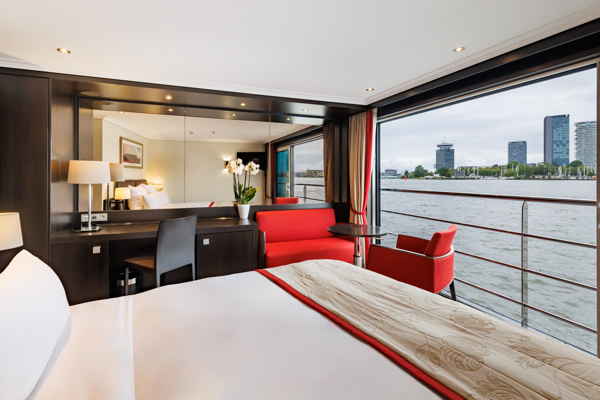 Avalon Panorama ship Suite