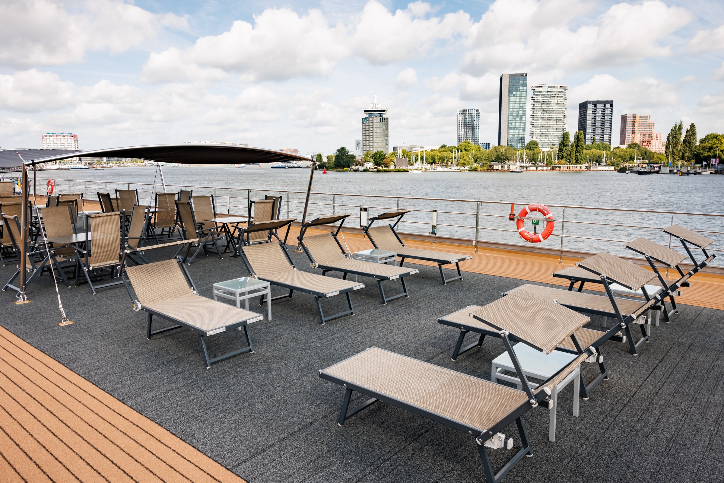 Avalon Panorama ship Sky Deck