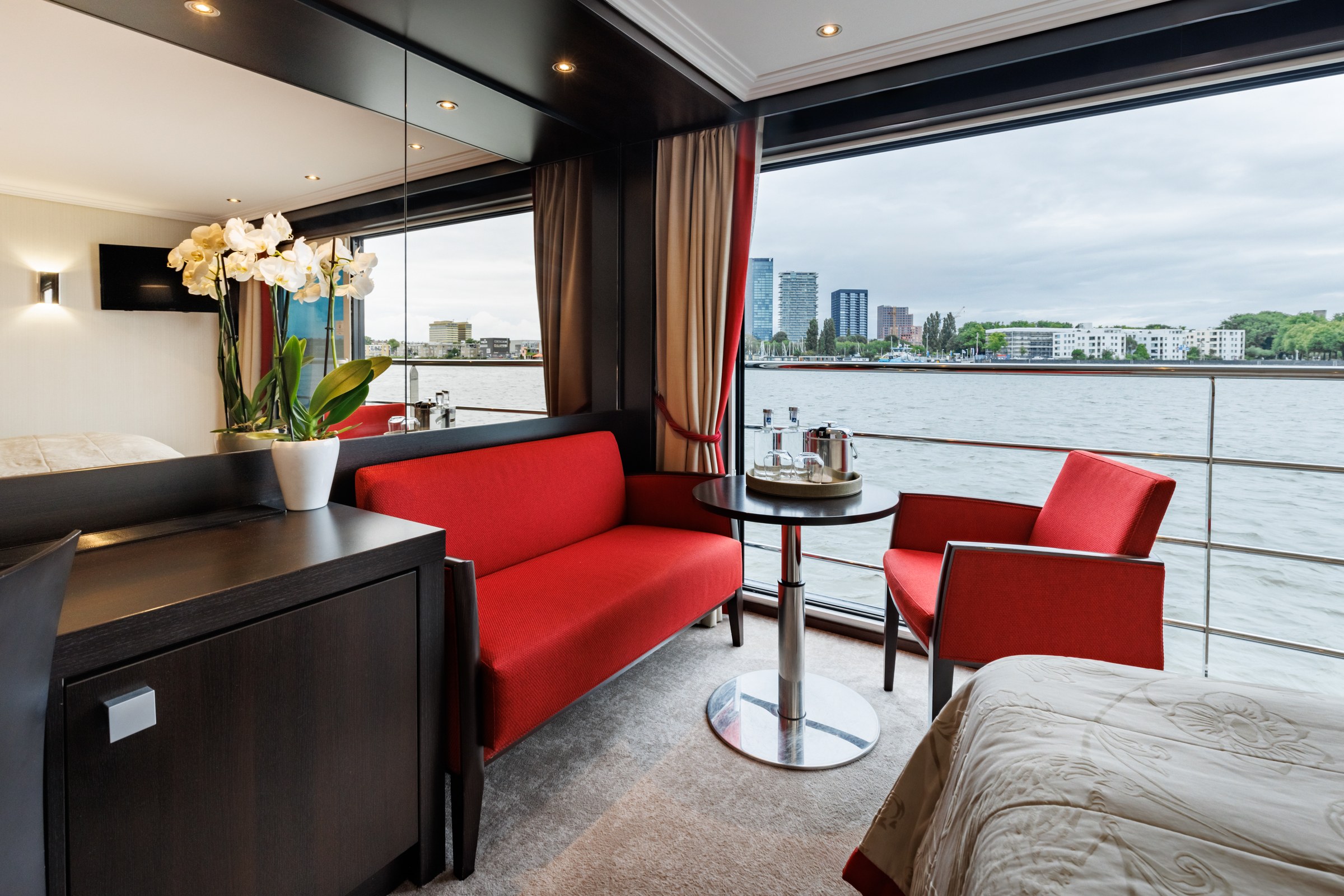 Avalon Panorama ship Suite