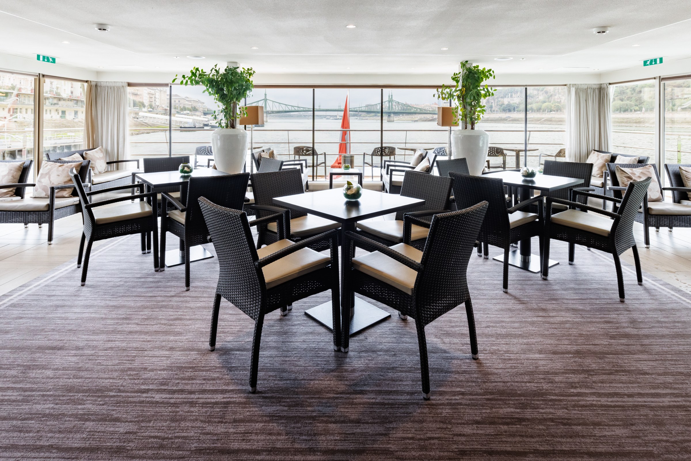 Avalon Passion Club Lounge