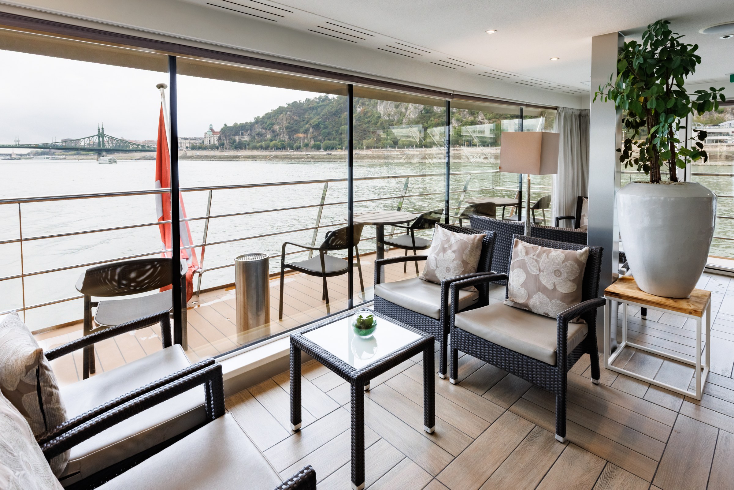 Avalon Passion Club Lounge