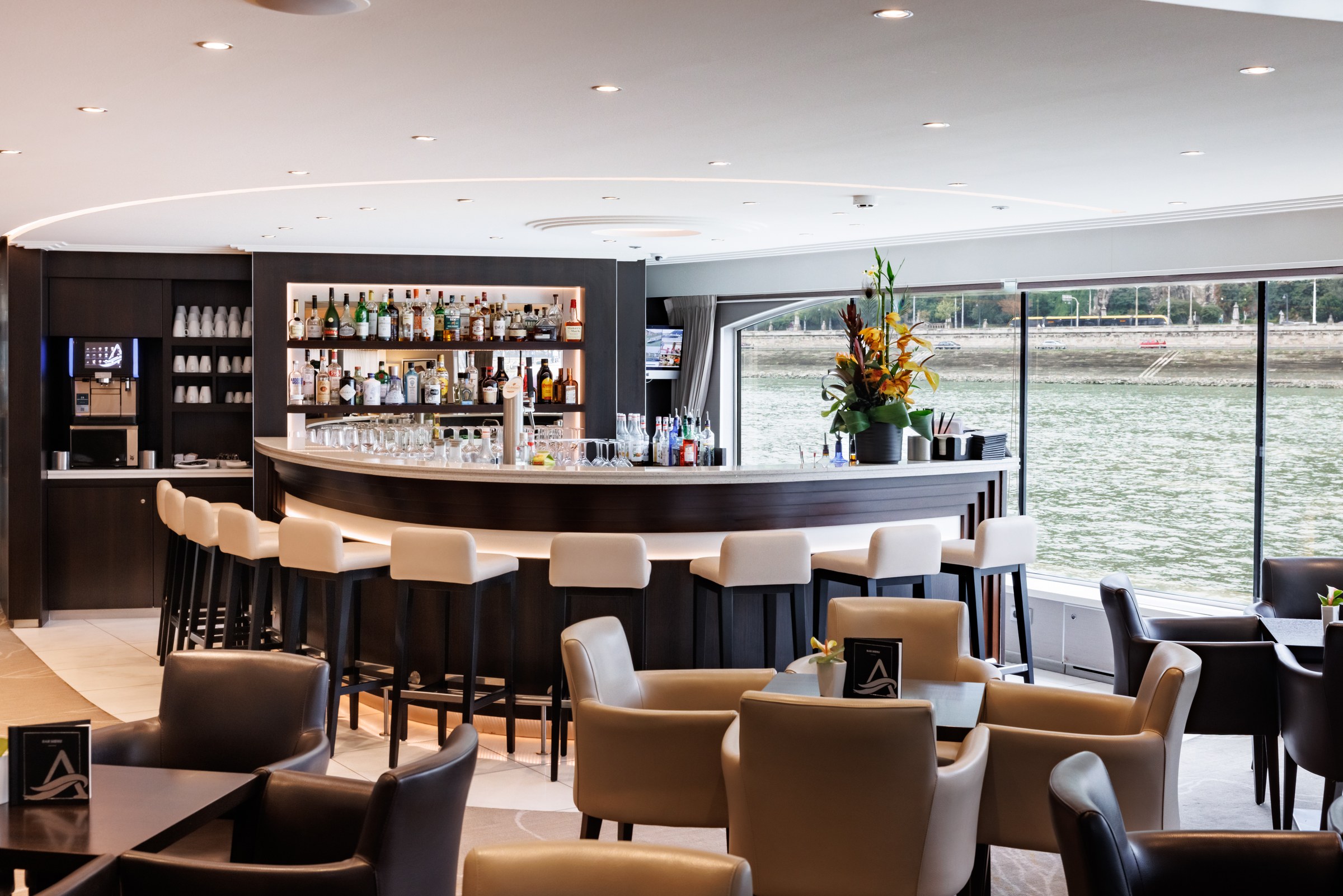 Avalon Passion Panorama Lounge