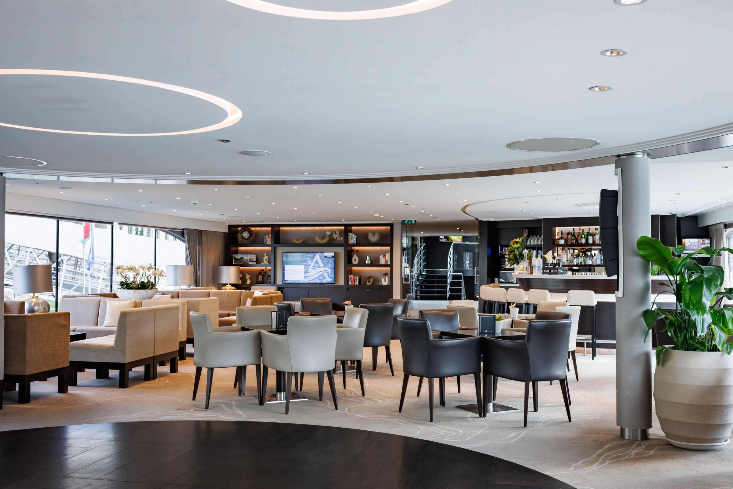 Avalon Passion Panorama Lounge