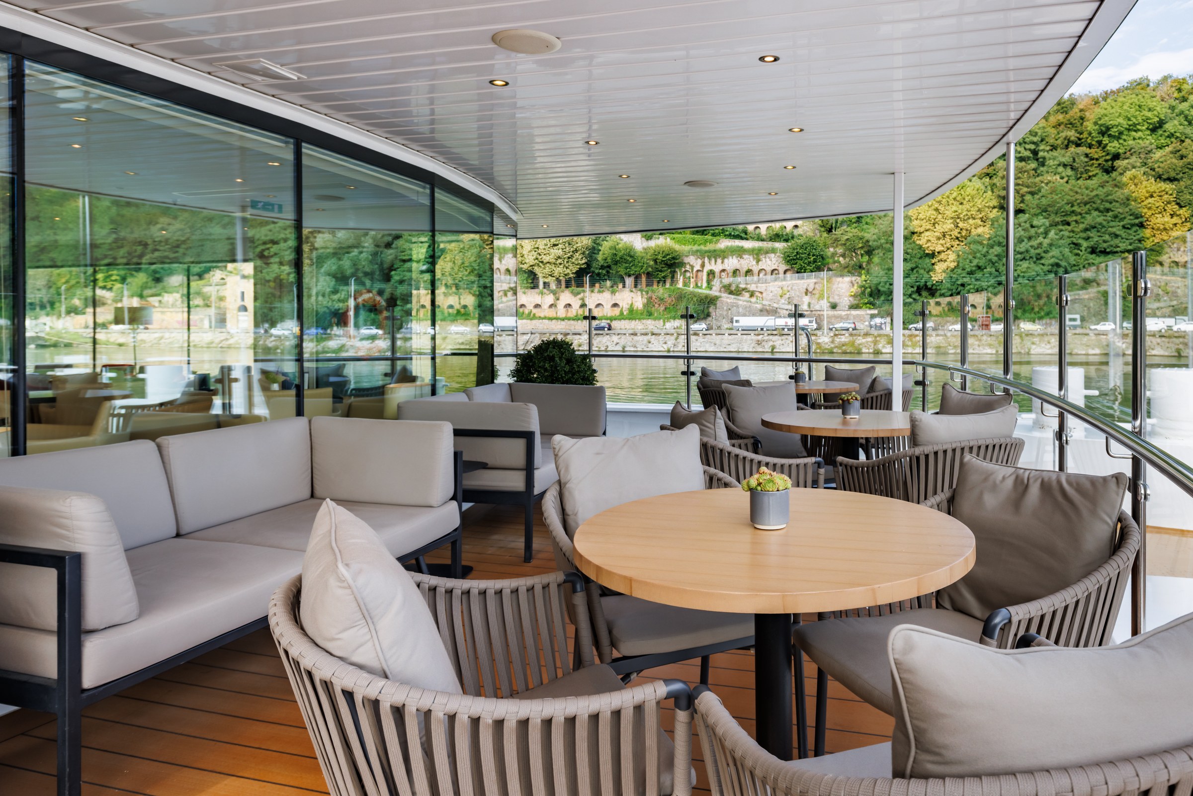 Avalon Poetry II Observation Lounge
