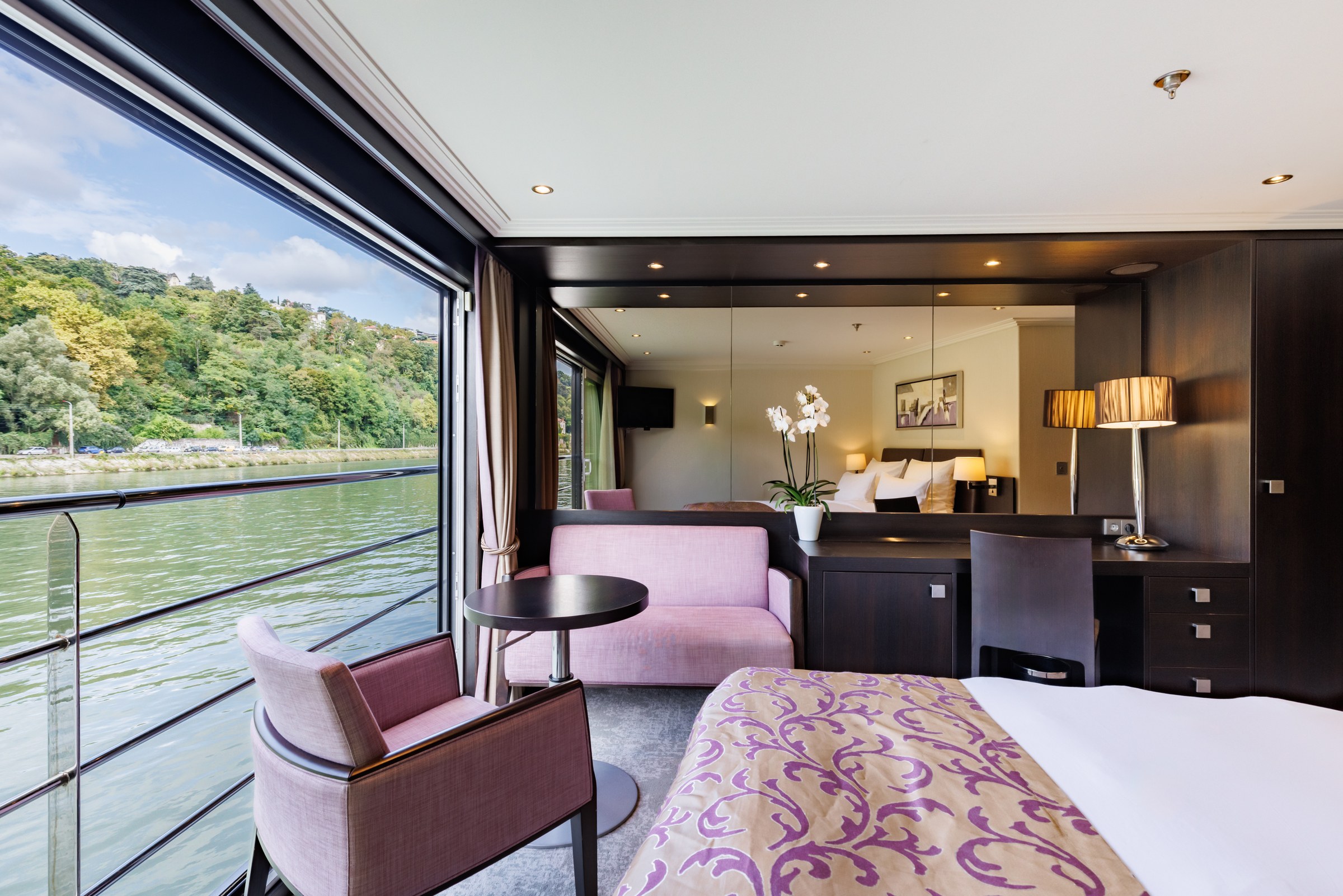 Avalon Poetry II Panorama Suite