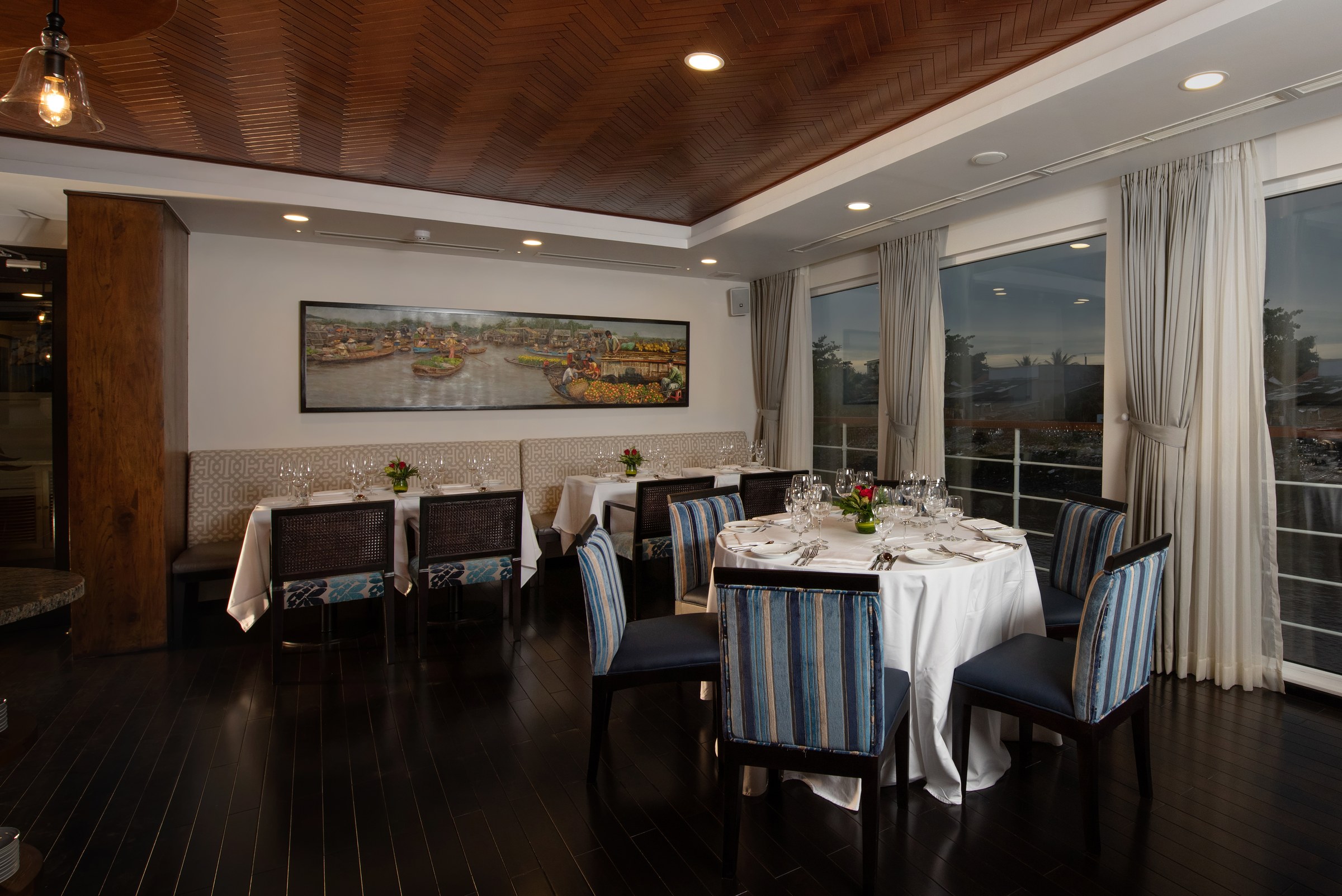 Avalon Saigon Dining Room