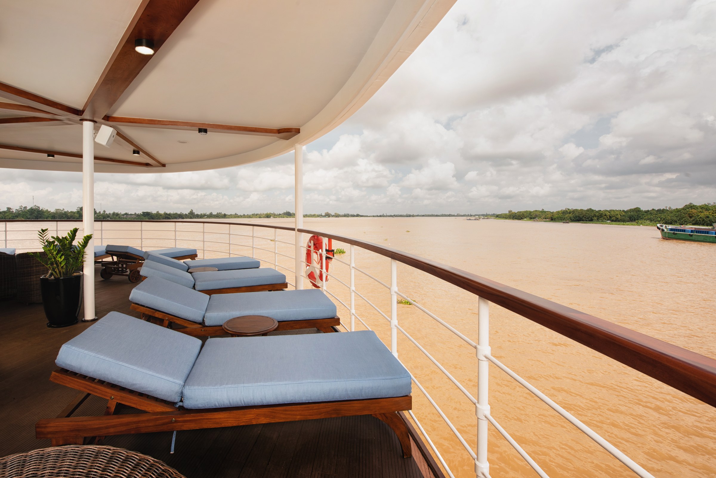Avalon Saigon Observation Lounge