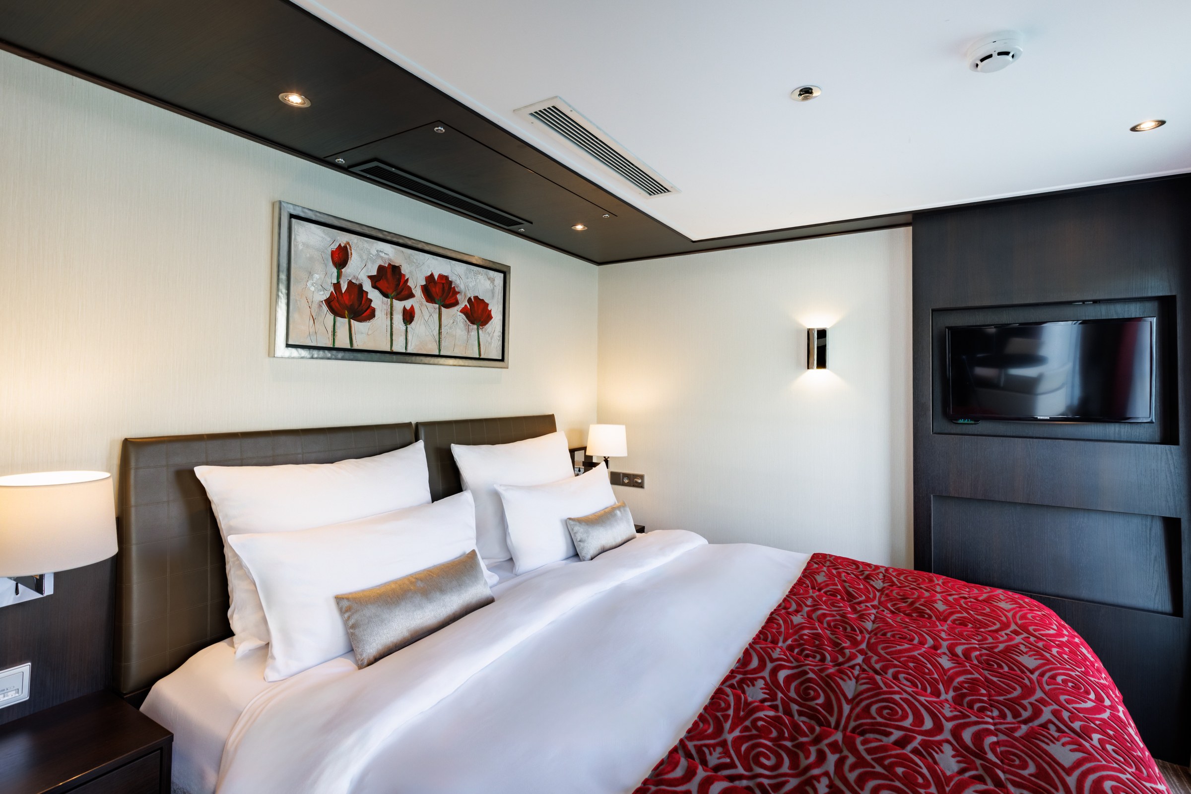Avalon Tapestry II Royal Suite