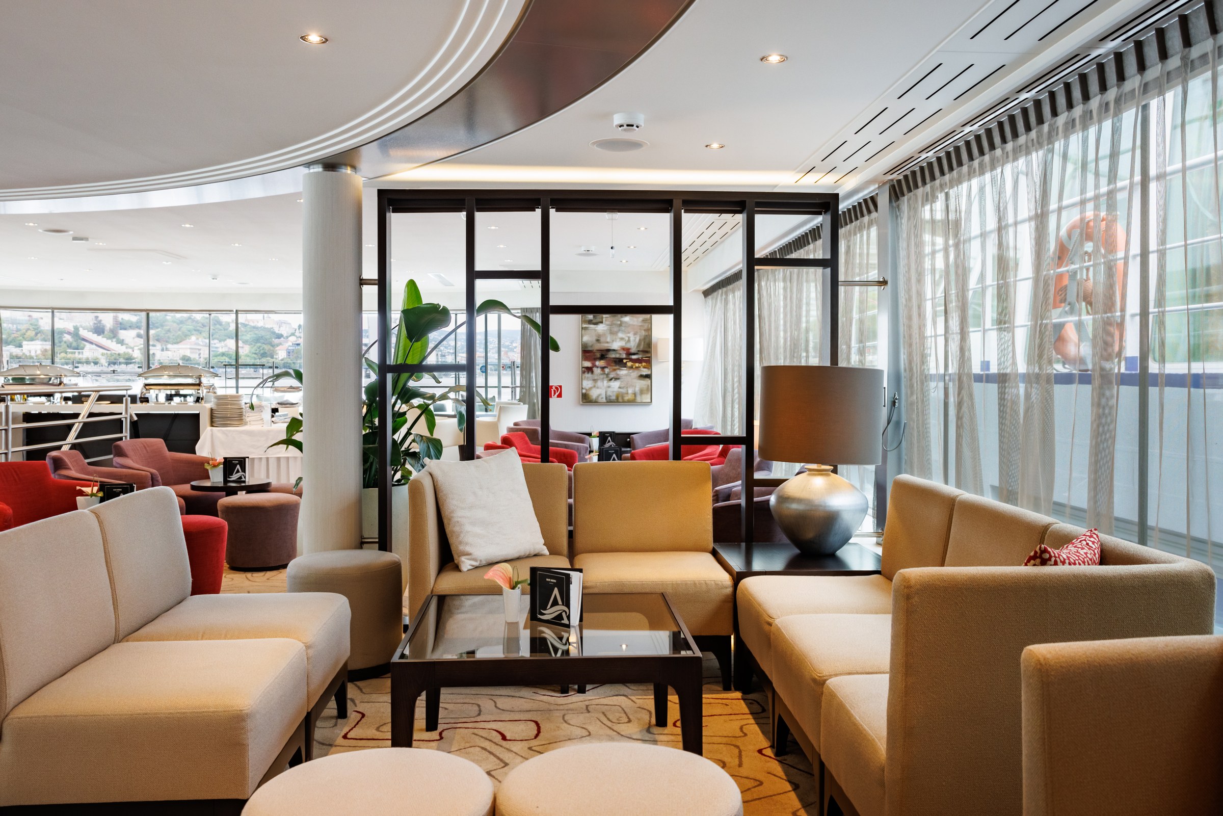 Avalon Tranquility II Panorama Lounge