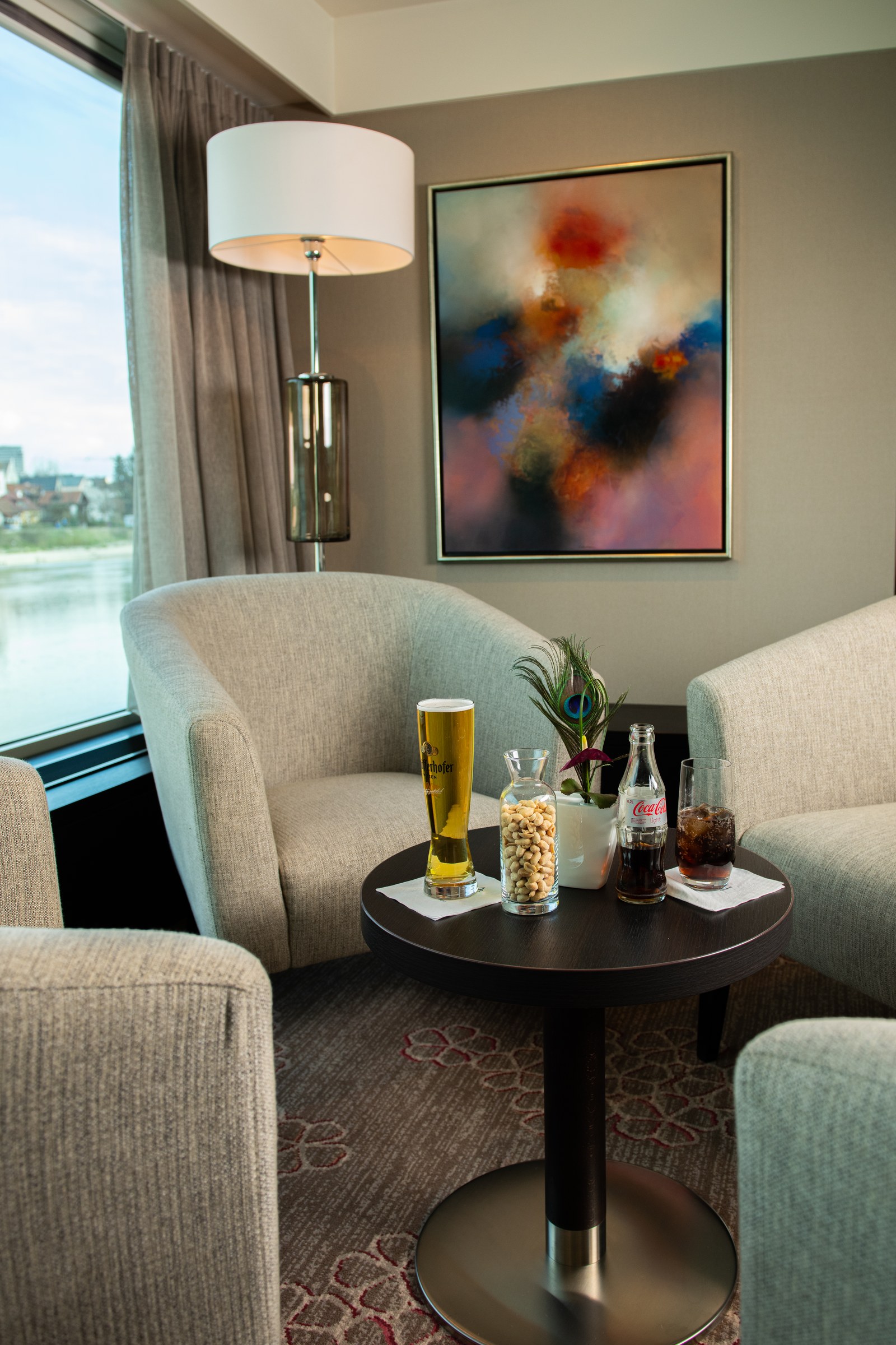 Avalon View Panorama Lounge