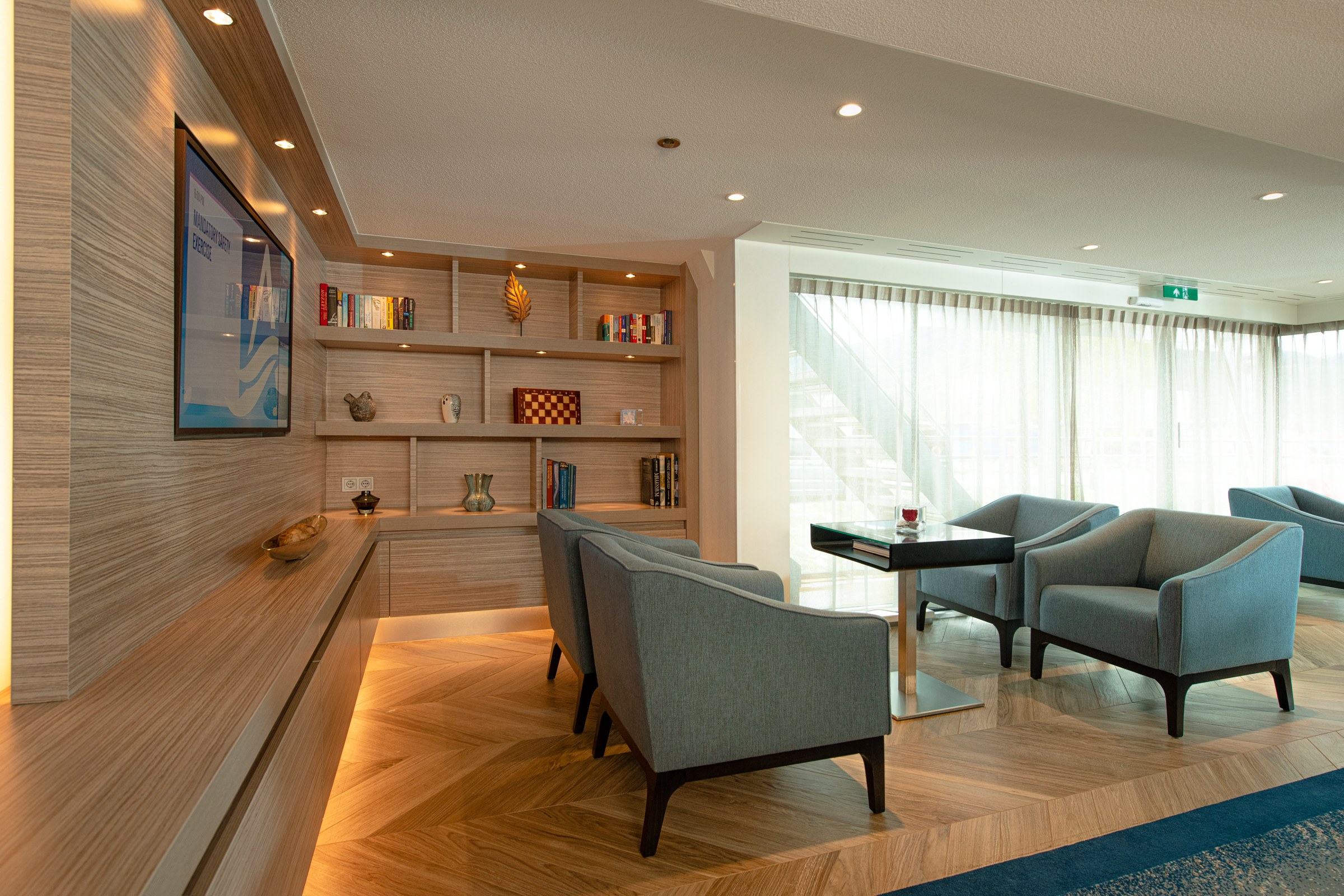 Avalon View Club Lounge