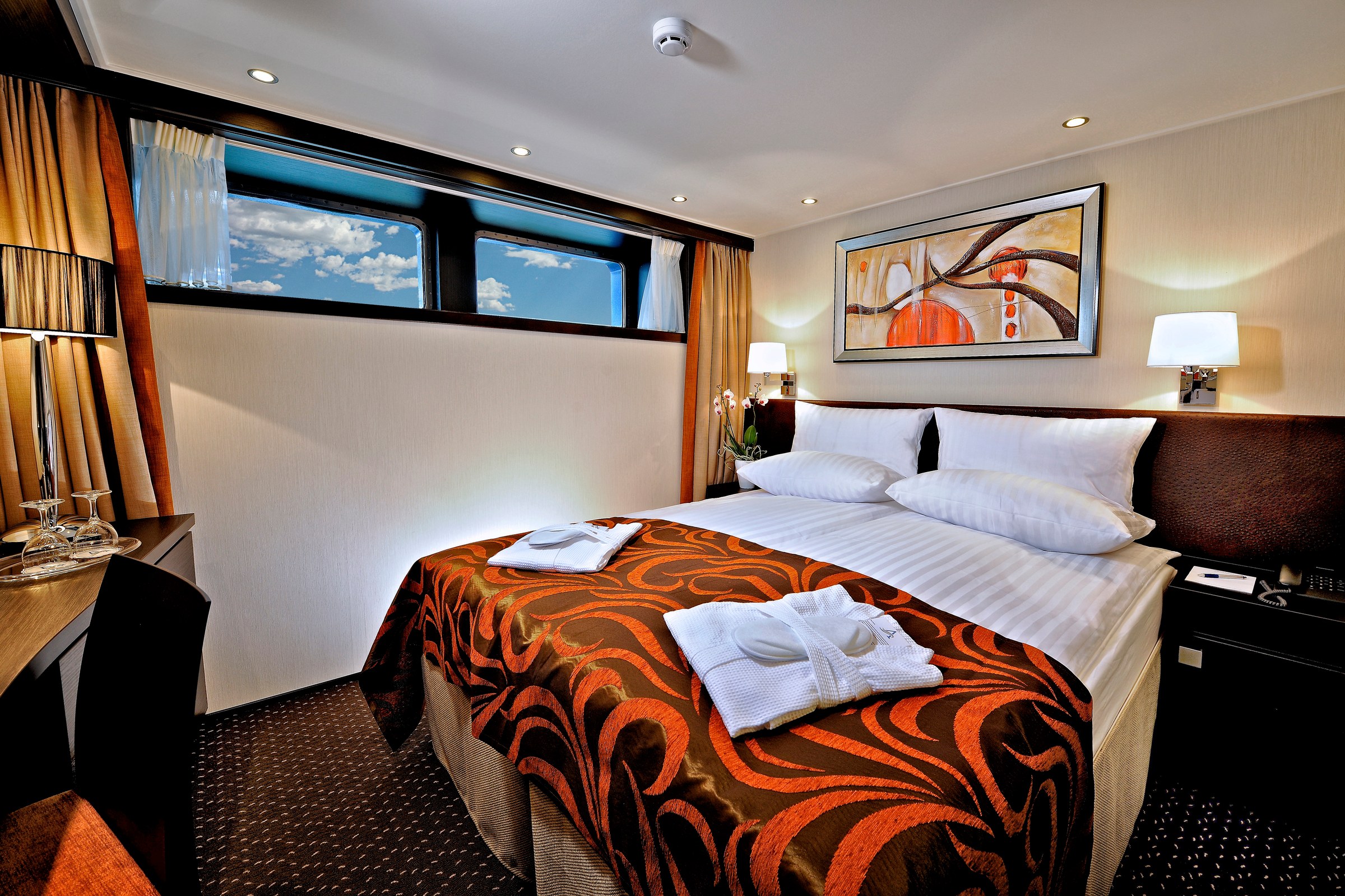 Avalon Visionary Deluxe Stateroom