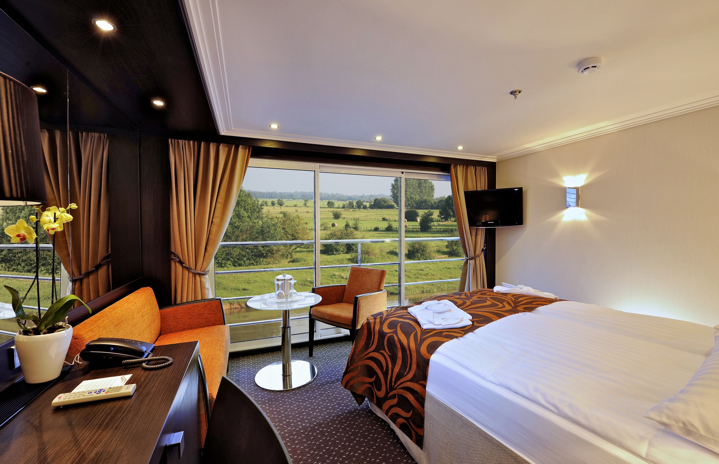 Avalon Visionary Panorama Suite