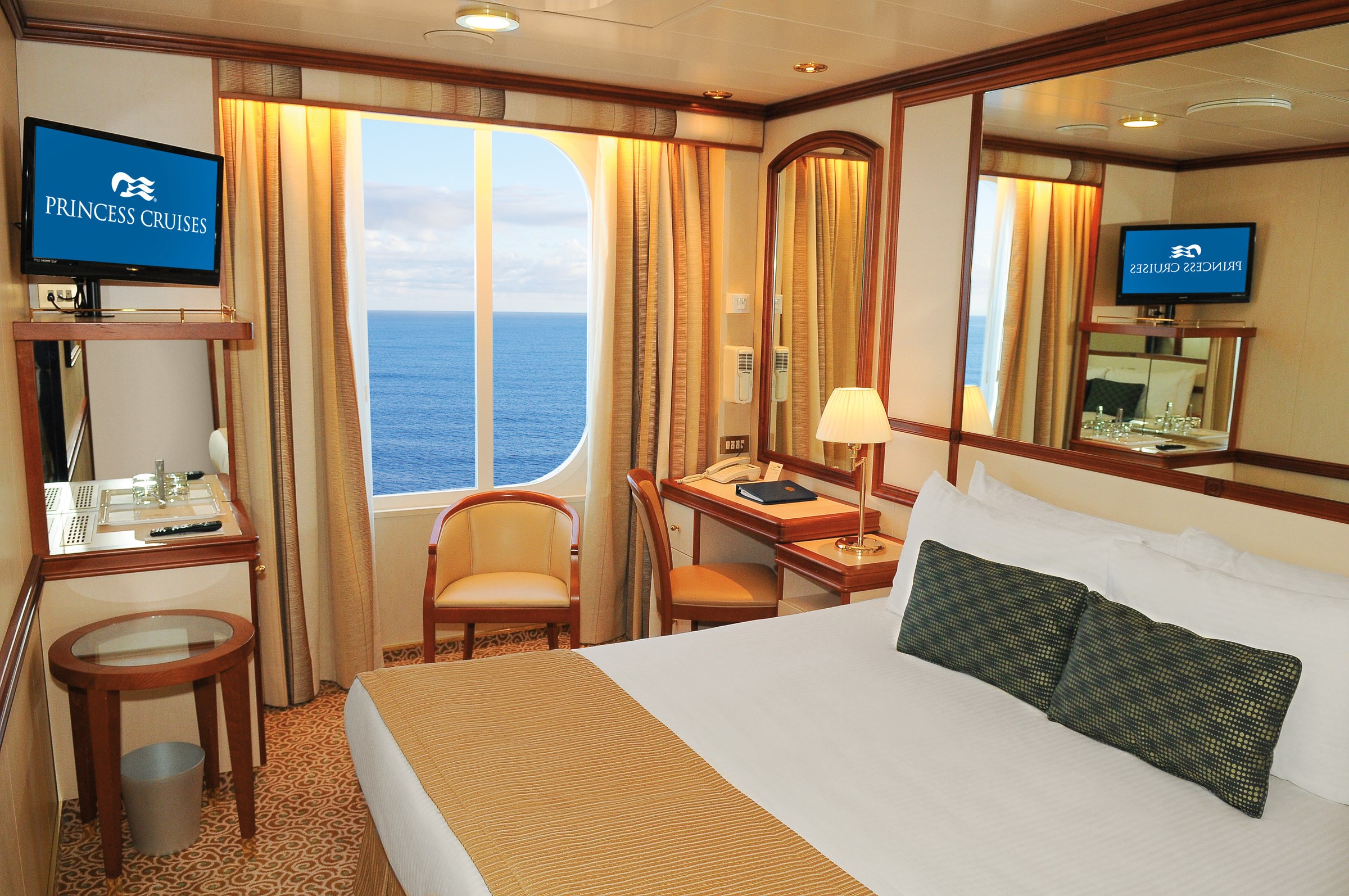 Coral Princess Oceanview stateroom