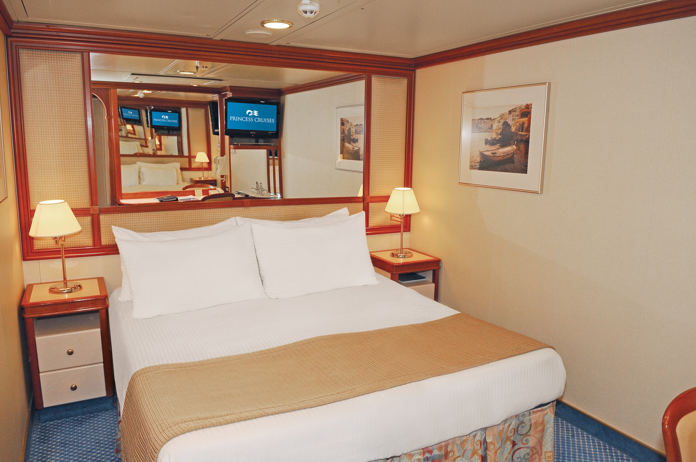 Coral Princess Interior stateroom