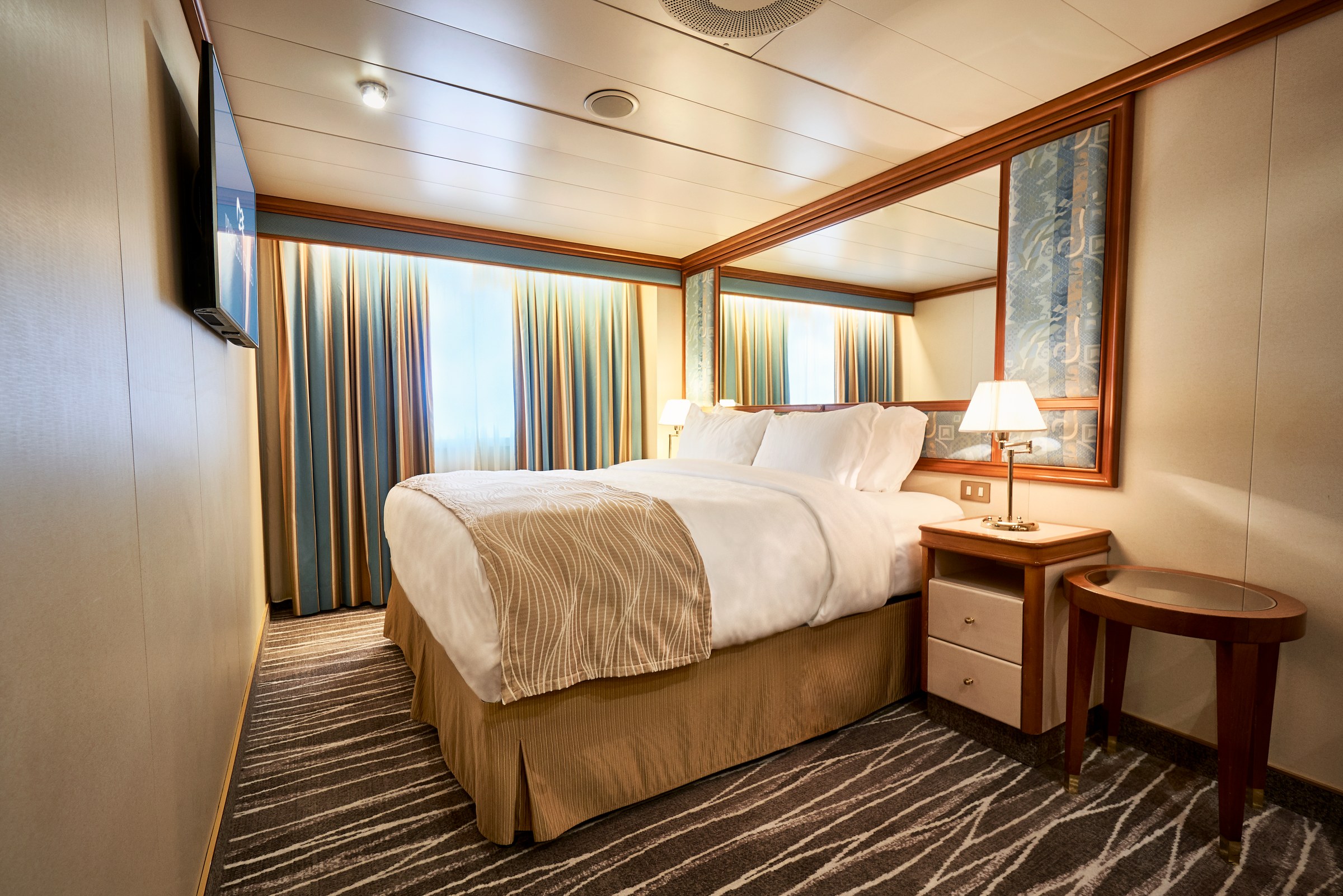 Diamond Princess Oceanview stateroom