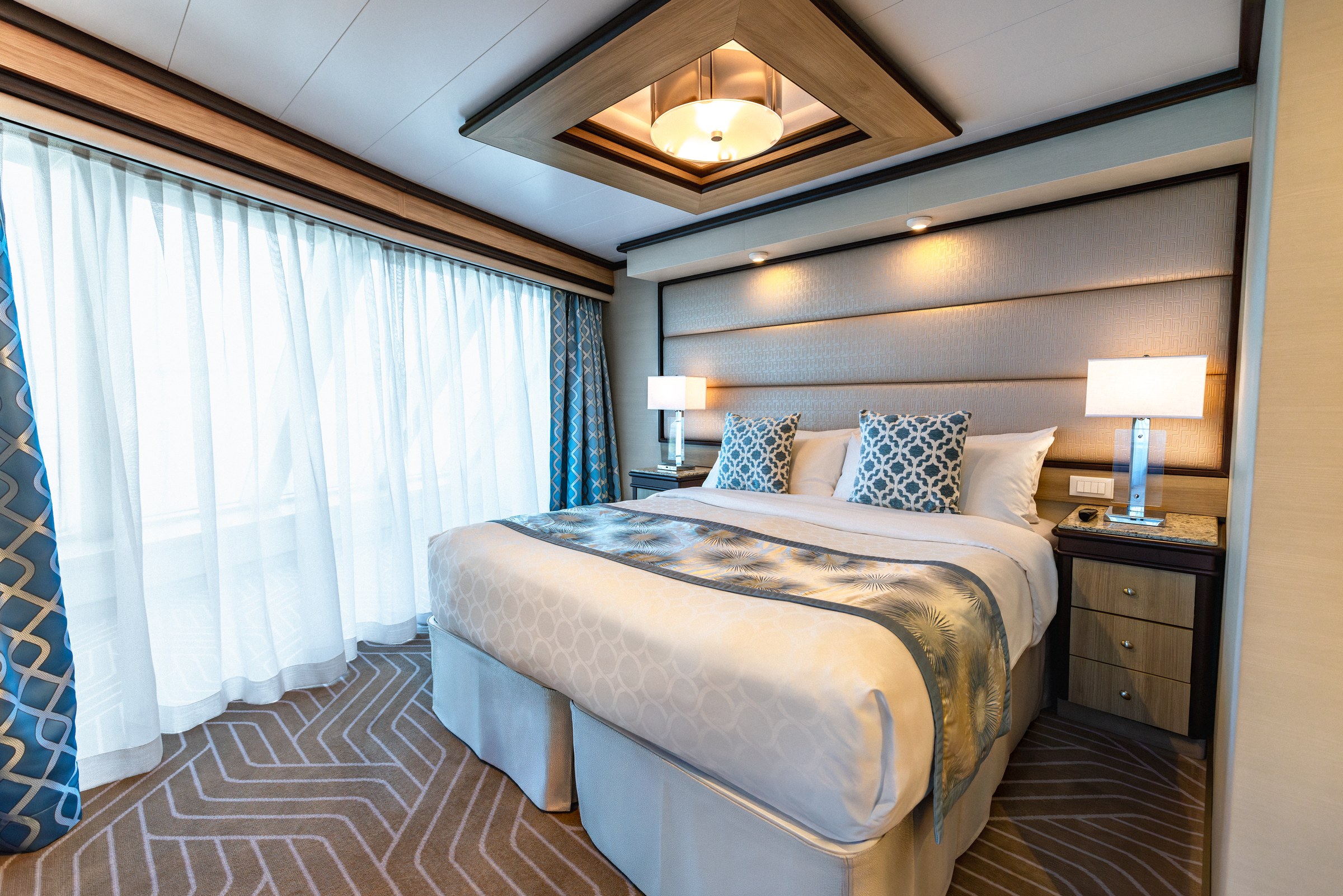 Discovery Princess Window Suite