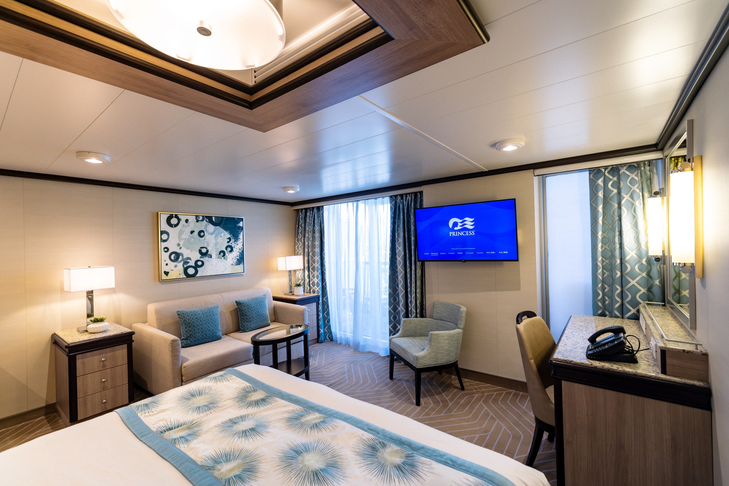 Discovery Princess Vista Suite