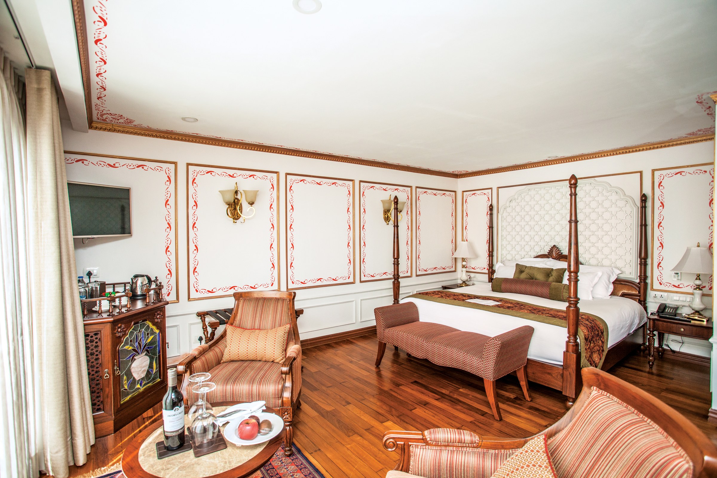 Ganges Voyager II – Maharaja Suite
