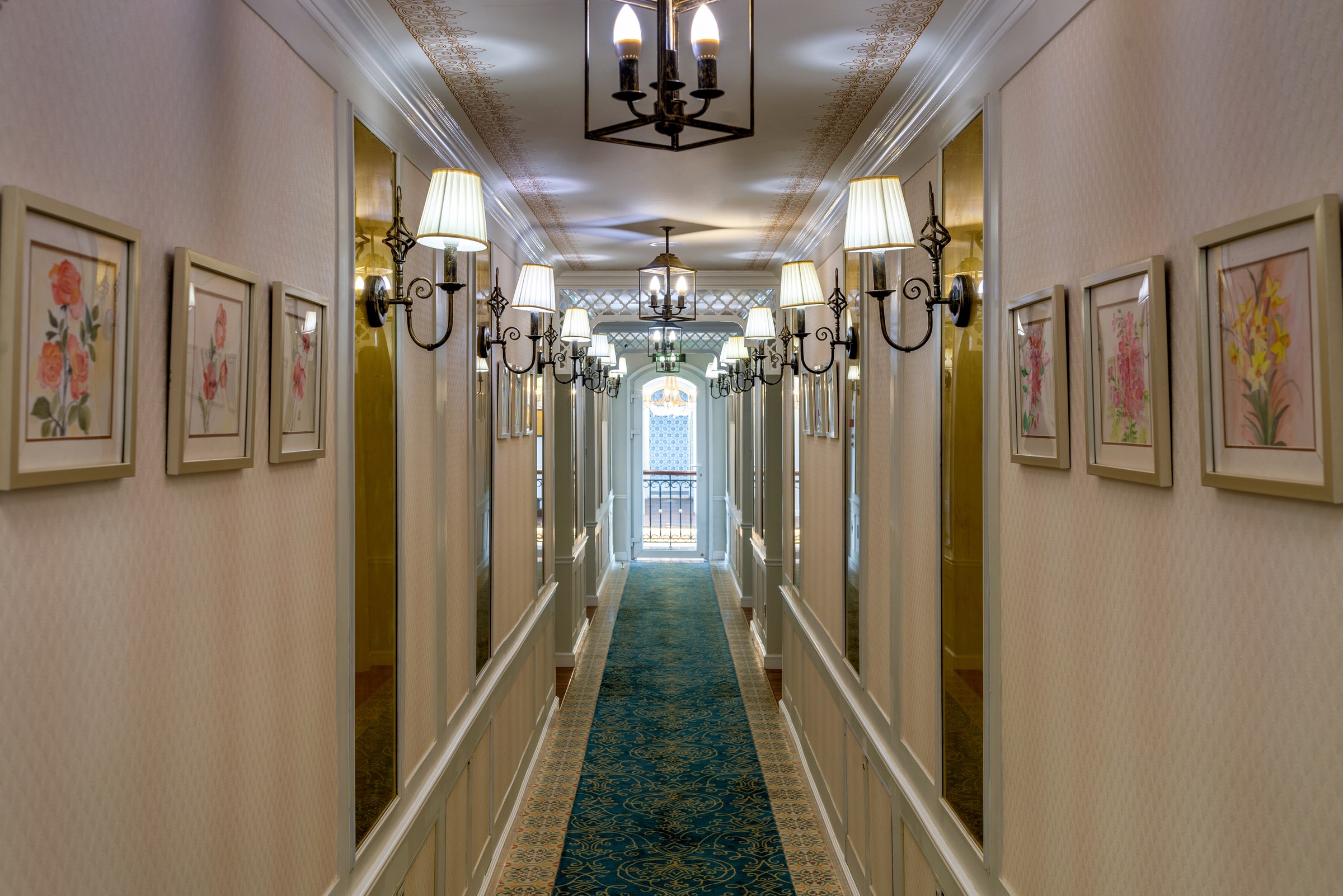 Mekong Jewel – Corridor