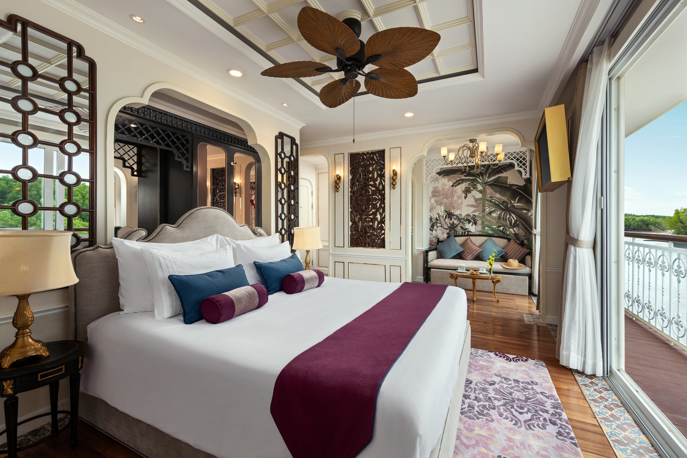 Mekong Jewel – Grand Suite bedroom