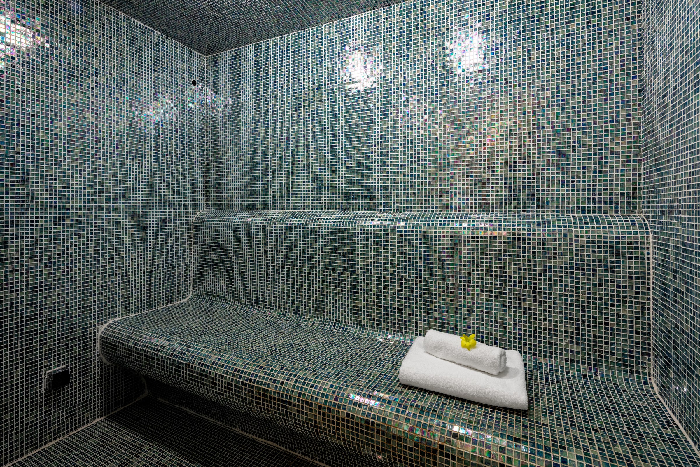 Mekong Jewel – Spa steam room