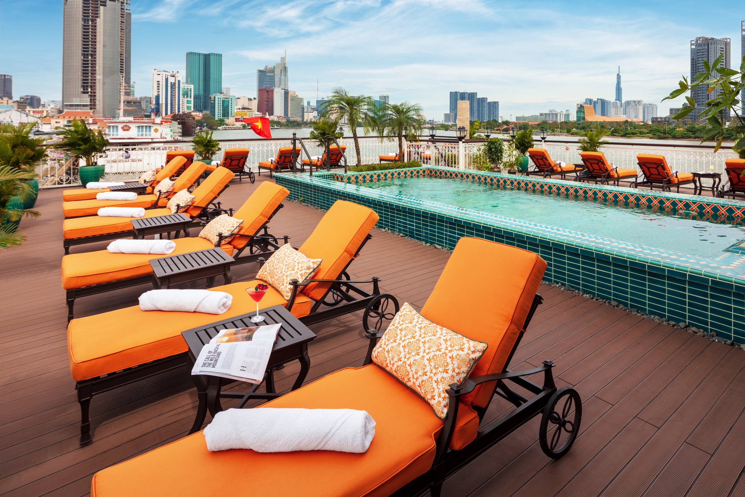 Mekong Jewel – Sun Deck pool