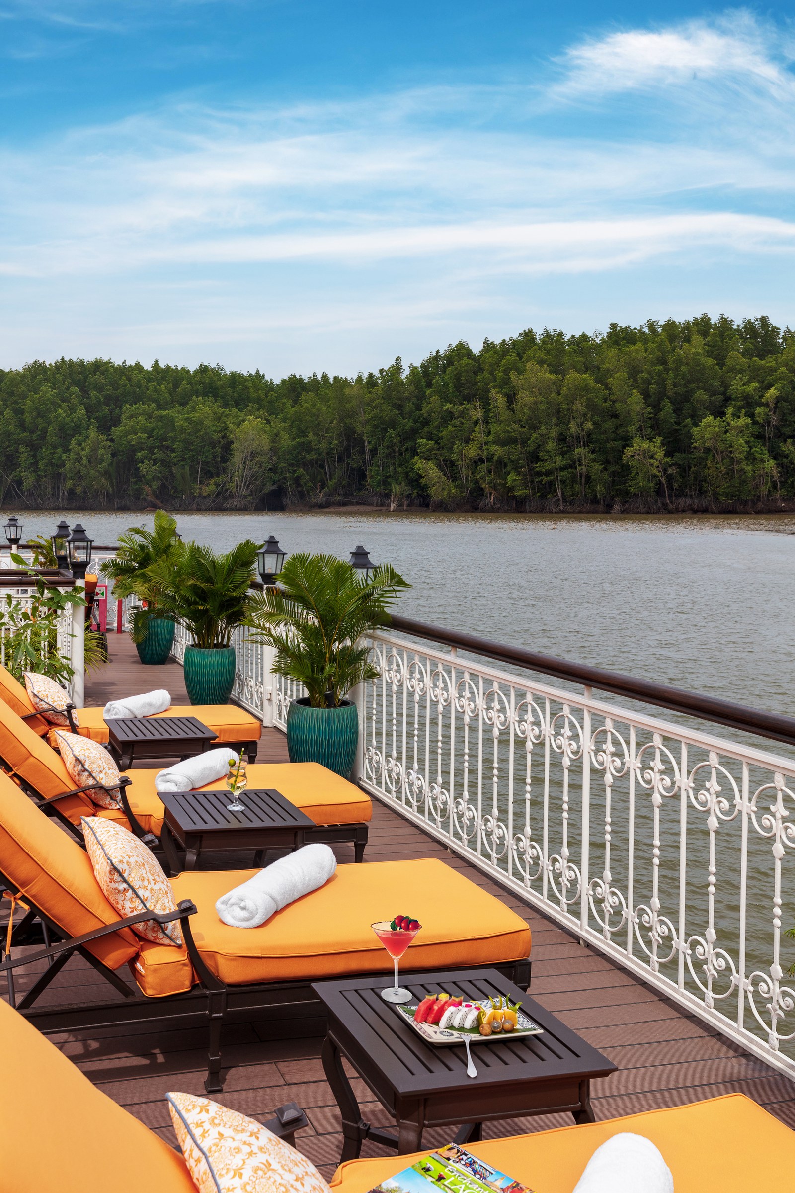 Mekong Jewel – Sun Deck loungers