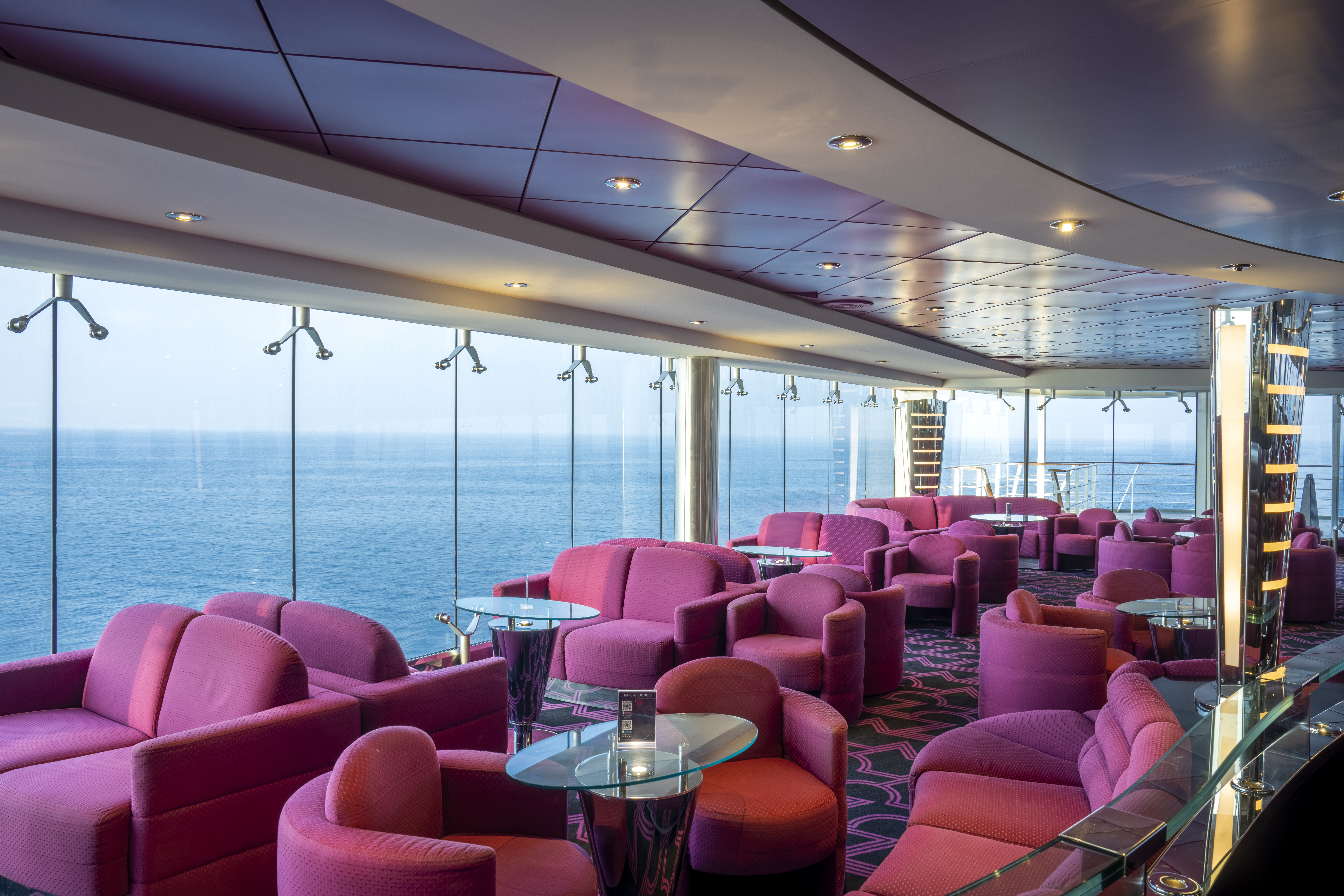 MSC Opera Byblos Discoteca lounge with ocean view