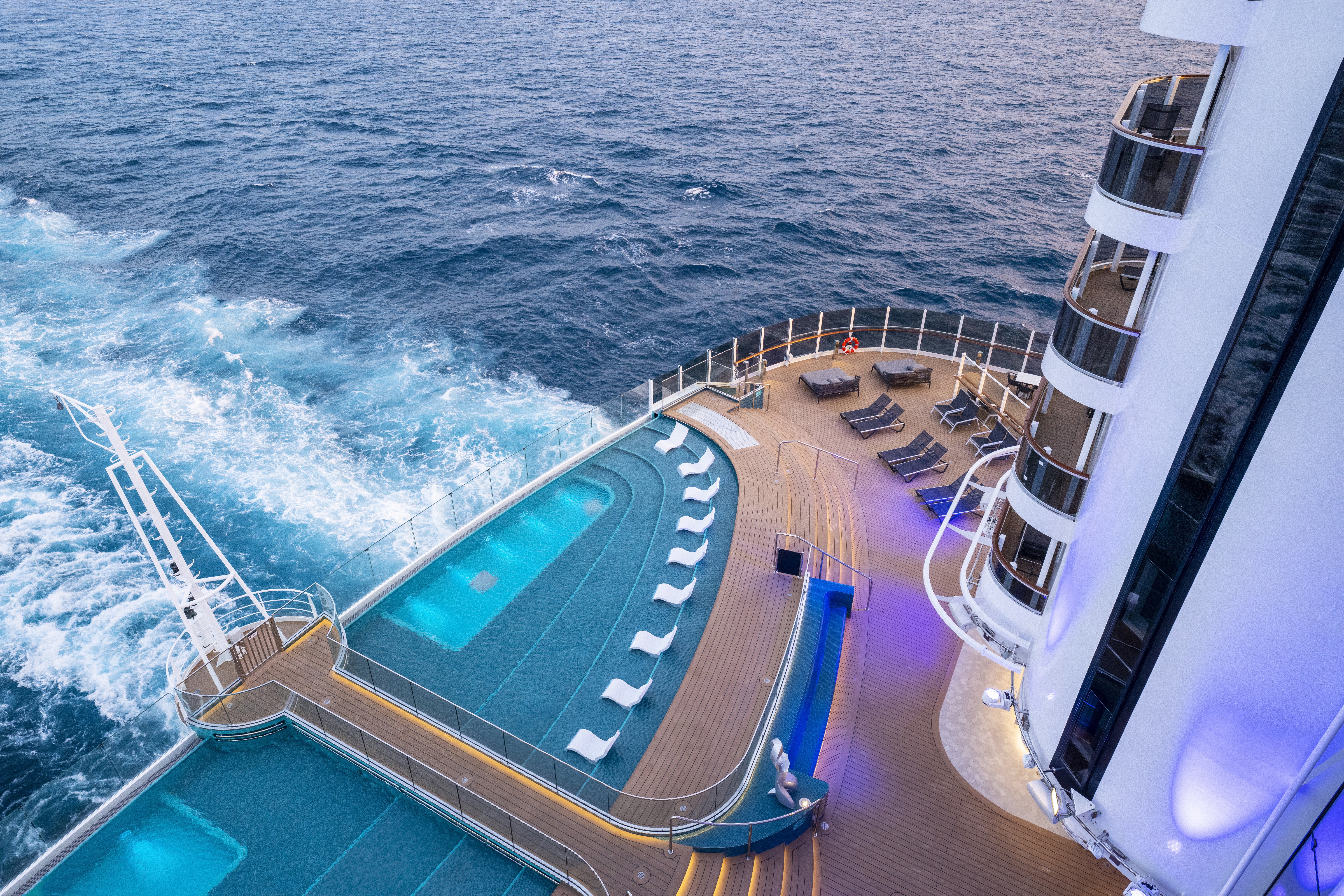 MSC Seashore aft infinity pool with submerged loungers