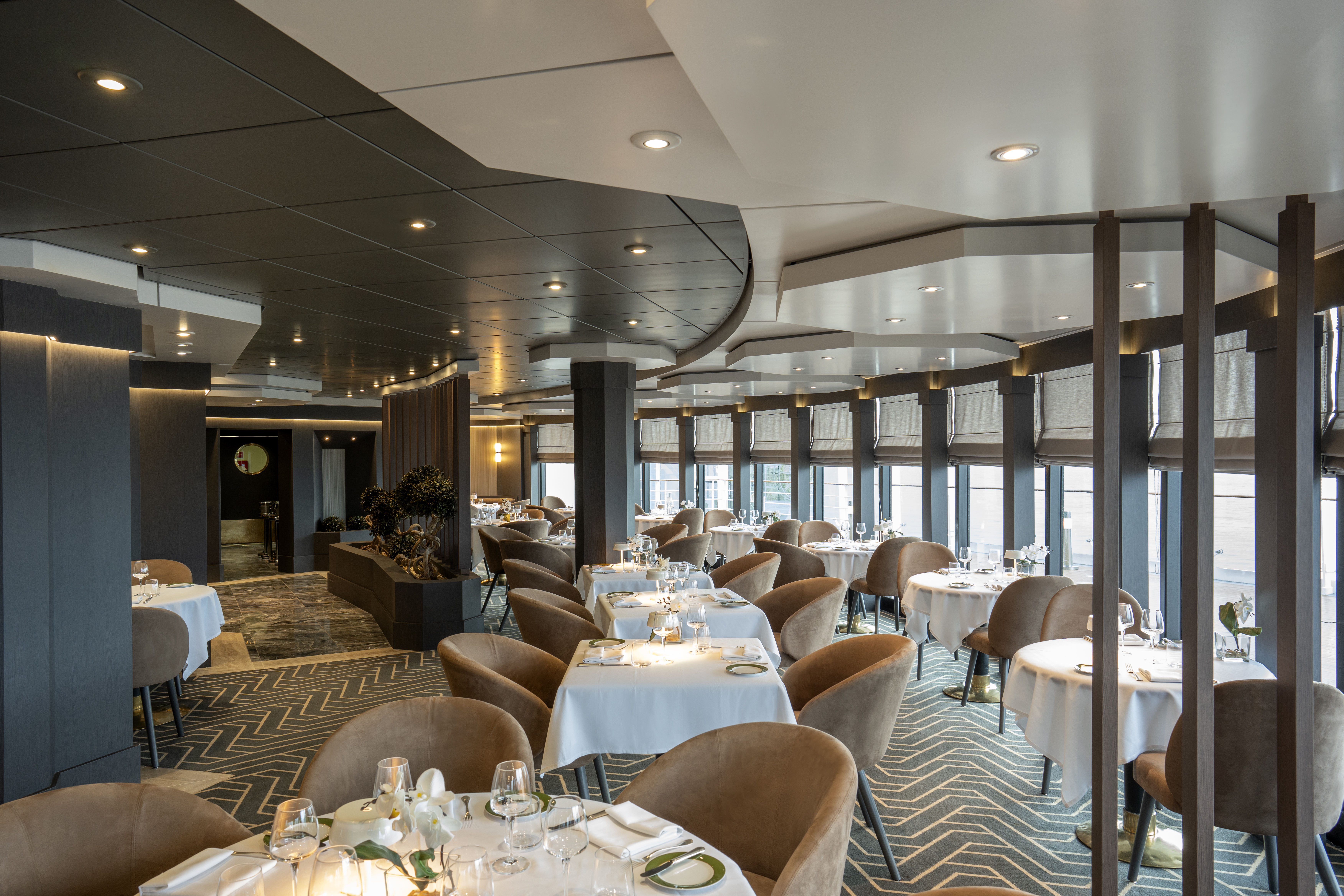 MSC Splendida Yacht Club restaurant dining room in daylight