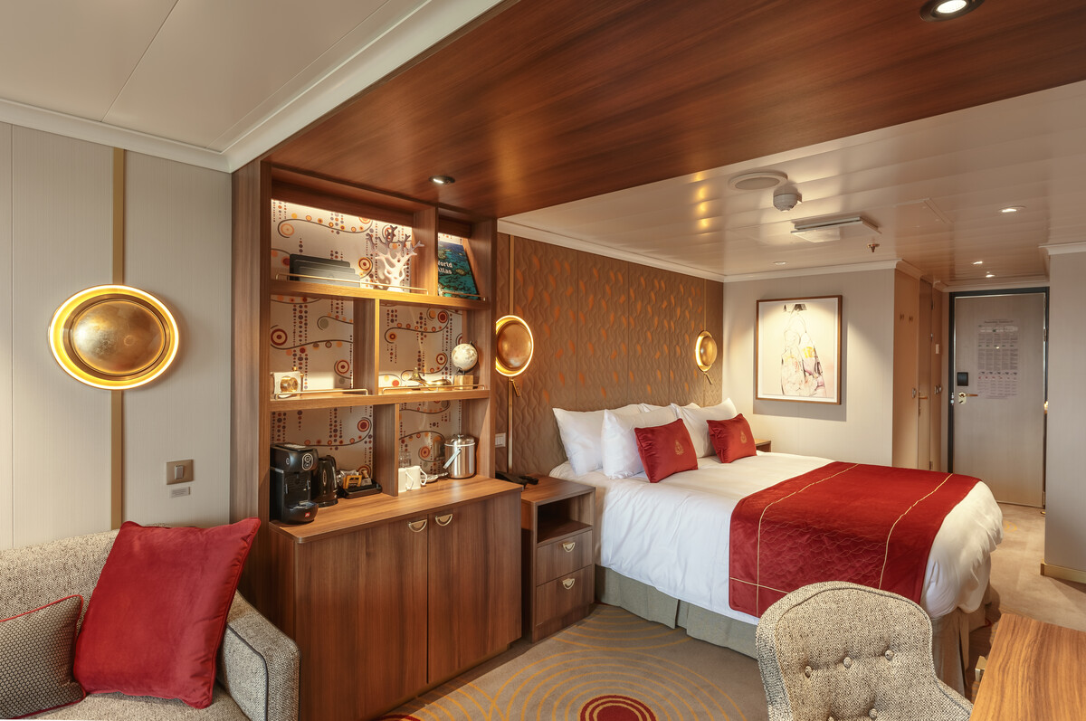 Queen Anne stateroom